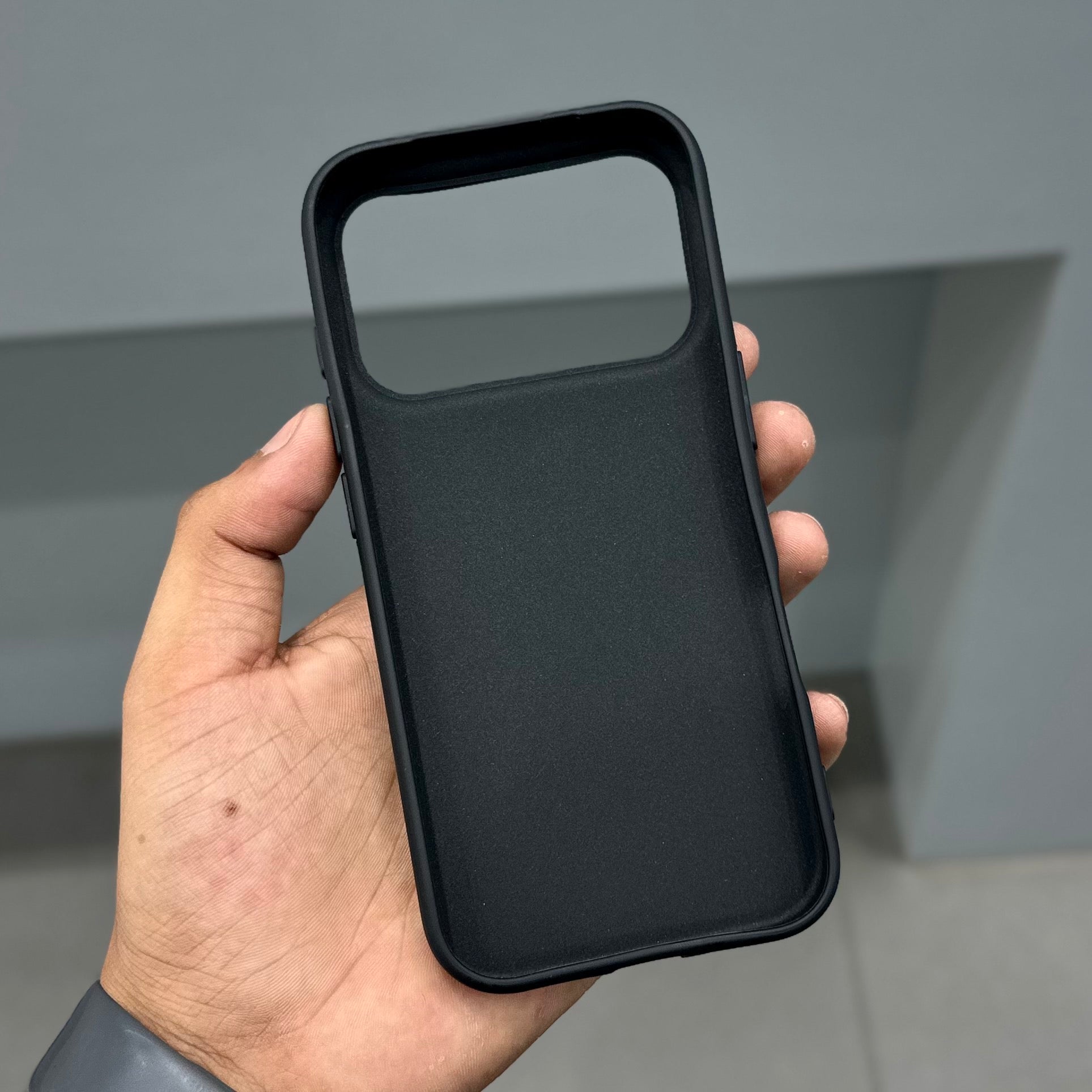 DREAMS PHANTOM BLACK CASE ( No. 3737 )