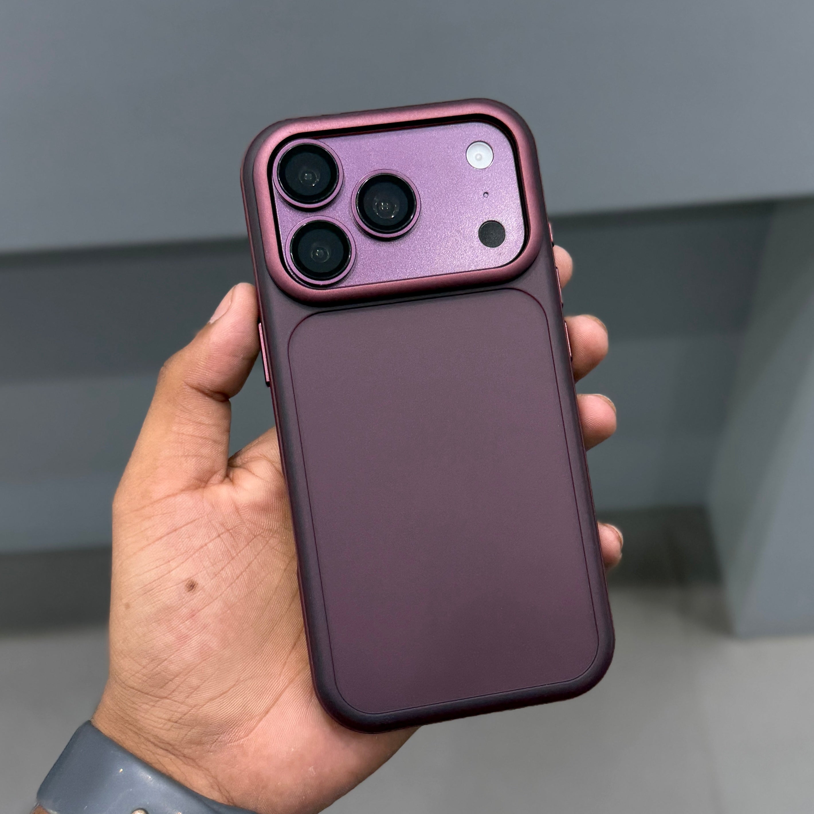 DYNAMYK FROST CASE - WINE RED ( No. 3900 )