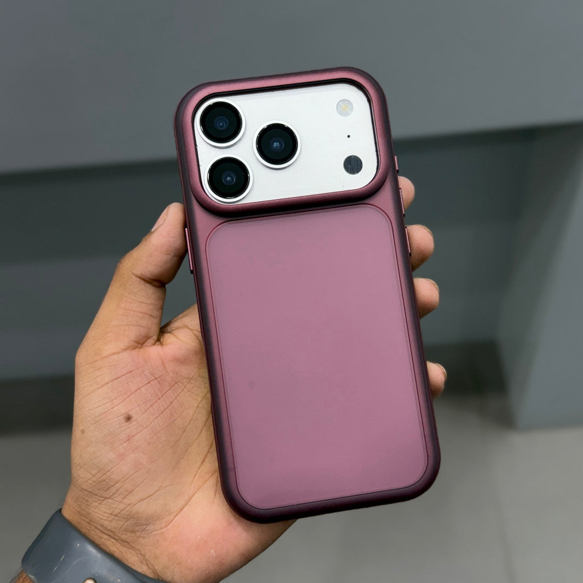 DYNAMYK FROST CASE - WINE RED ( No. 3900 )