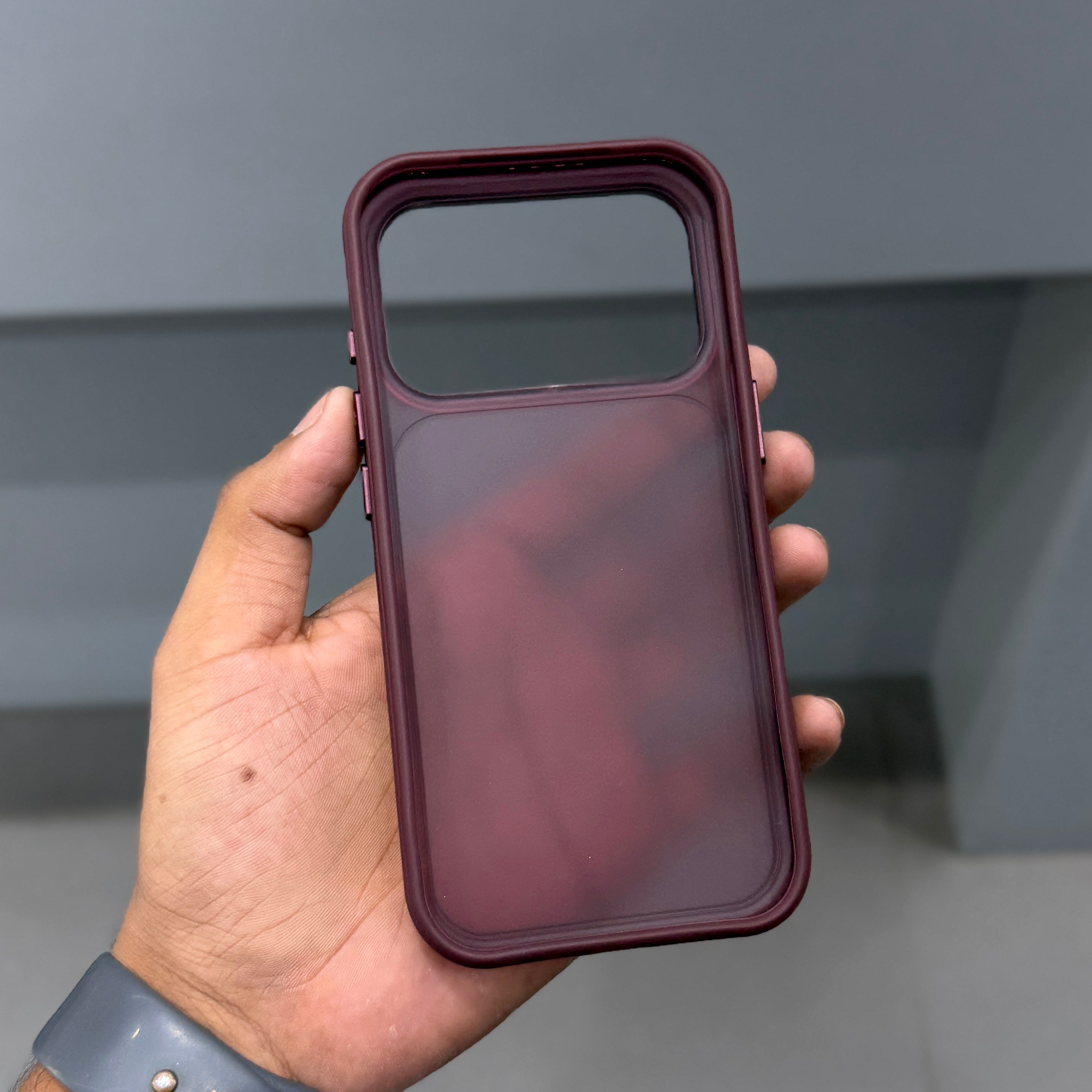 DYNAMYK FROST CASE - WINE RED ( No. 3900 )