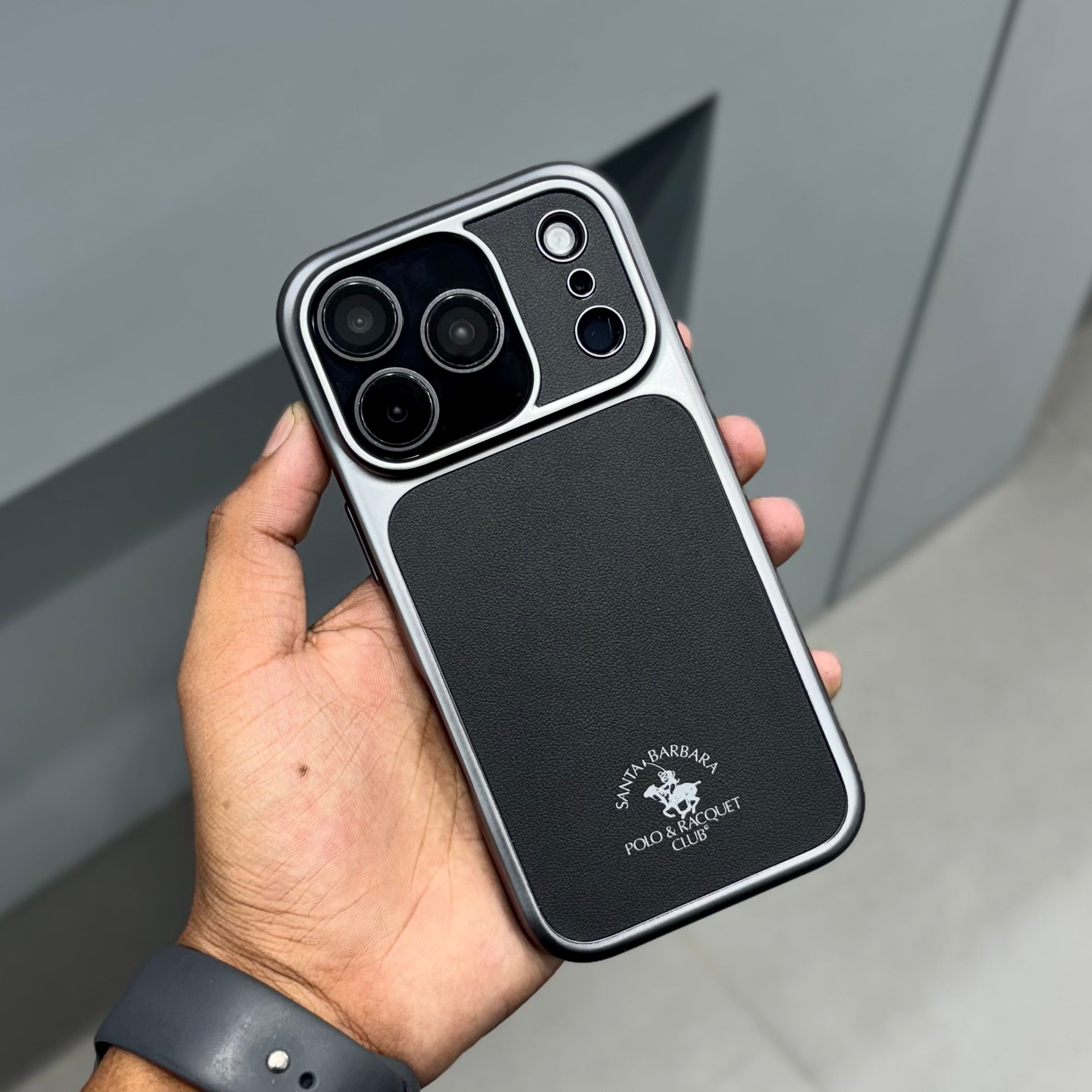 Santa Barbara Lucas Case with Magsafe-Black ( No. 2058 ) 17 Series Mobile Case by CoverMeUp