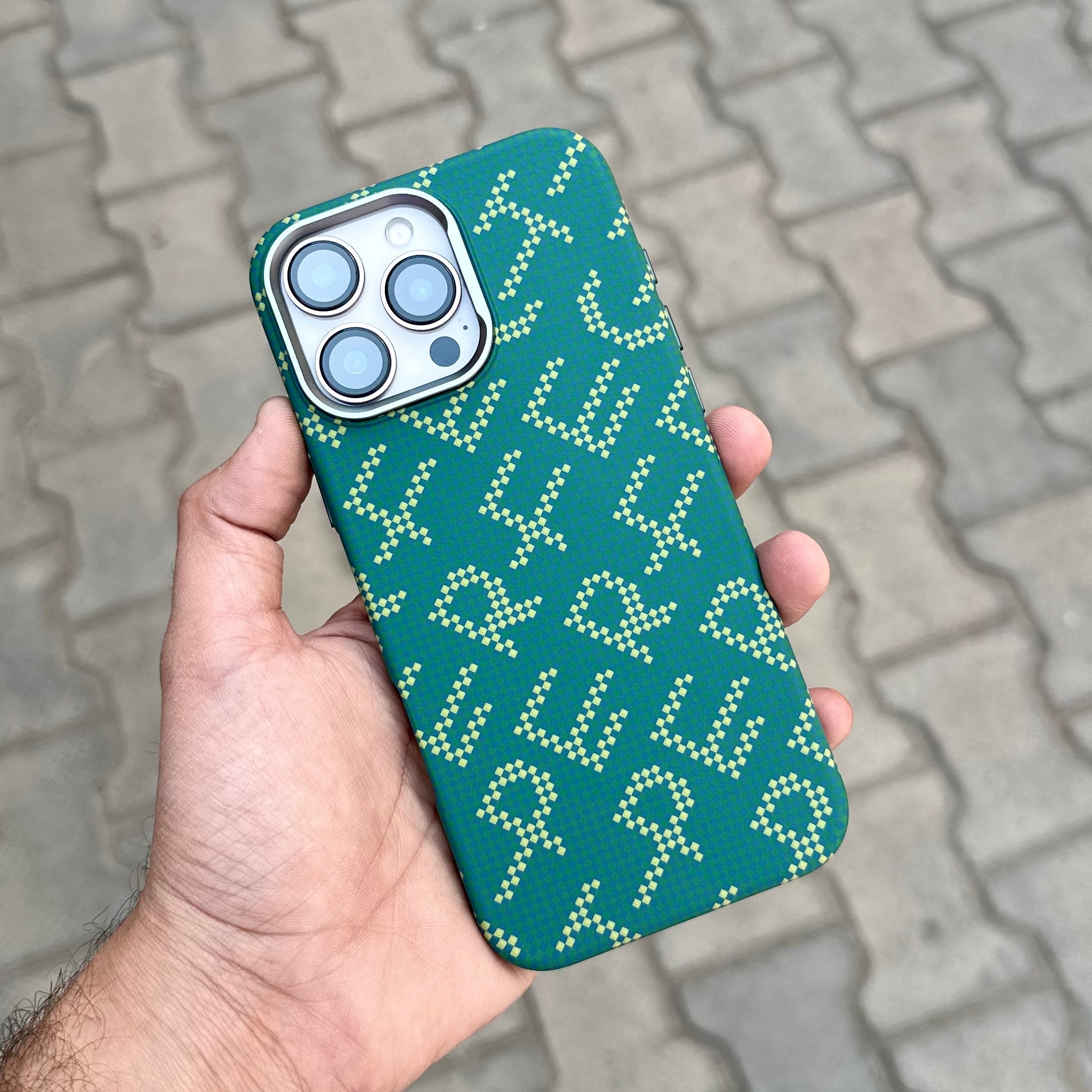 Byhum Case With Magsafe-Green ( No. 1494 )