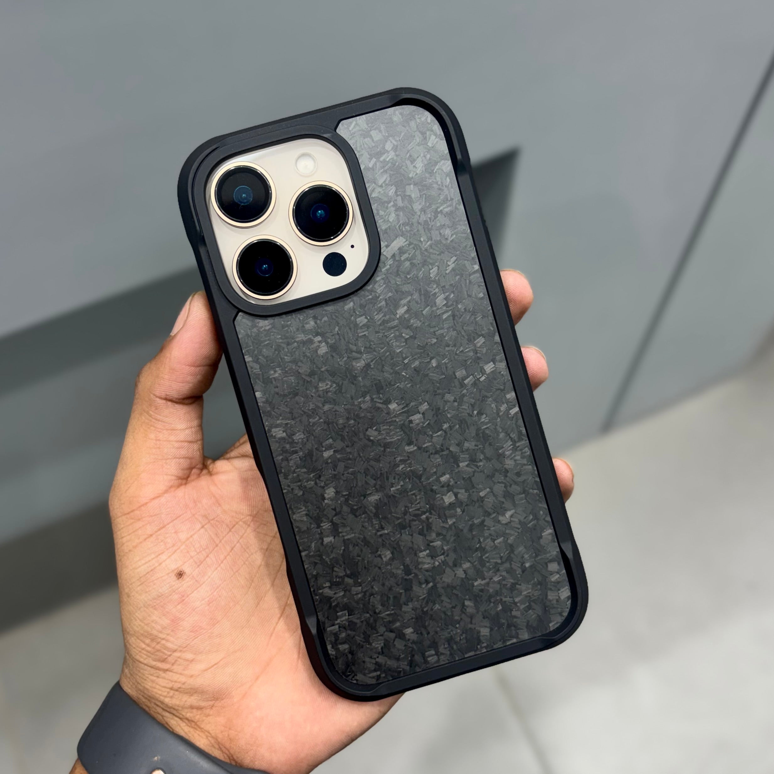 Pita with Magsafe Case - Black wave ( No. 2162 ) Mobile Case by CoverMeUp