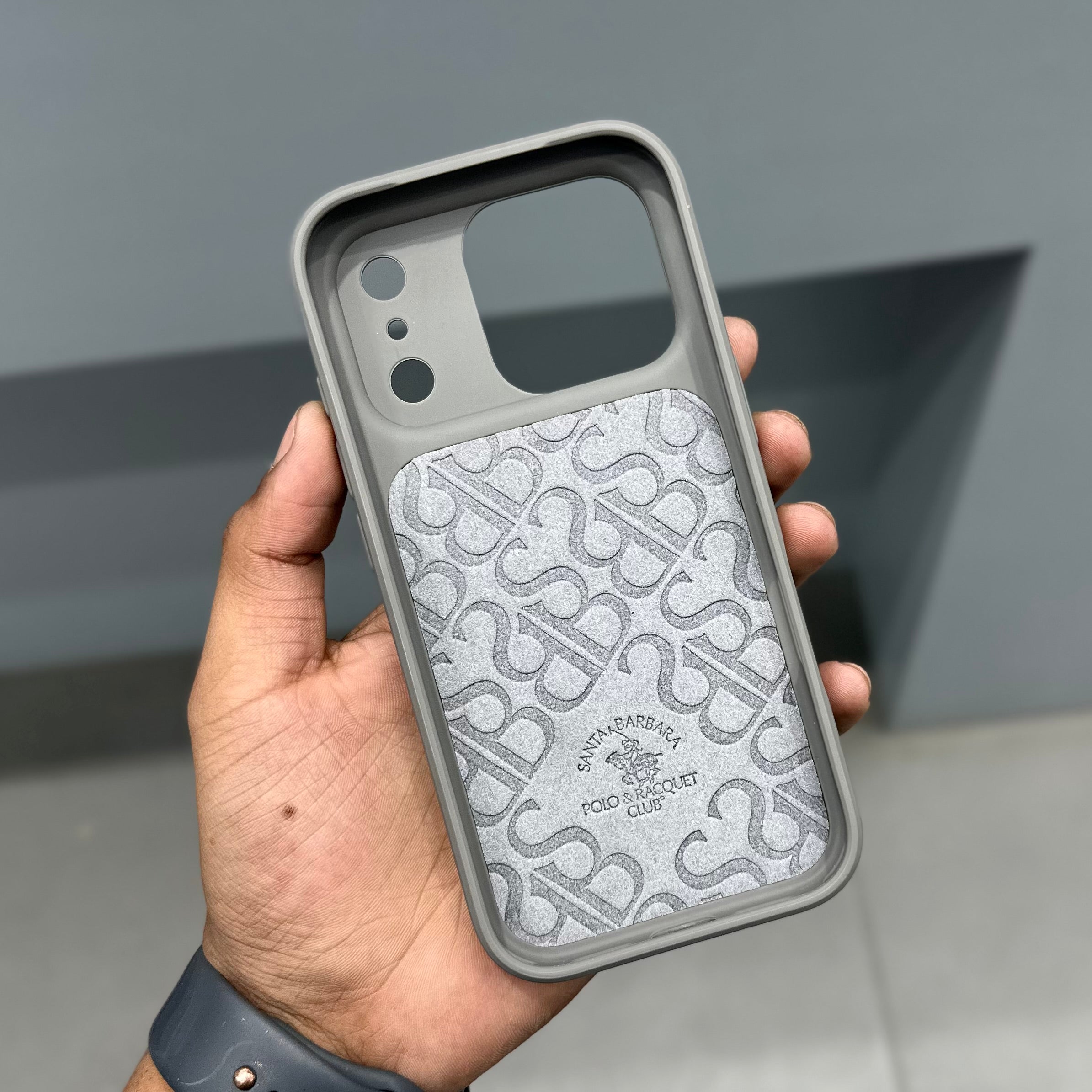 Santa Barbara Knight Case with Magsafe-Grey ( No. 2025 )