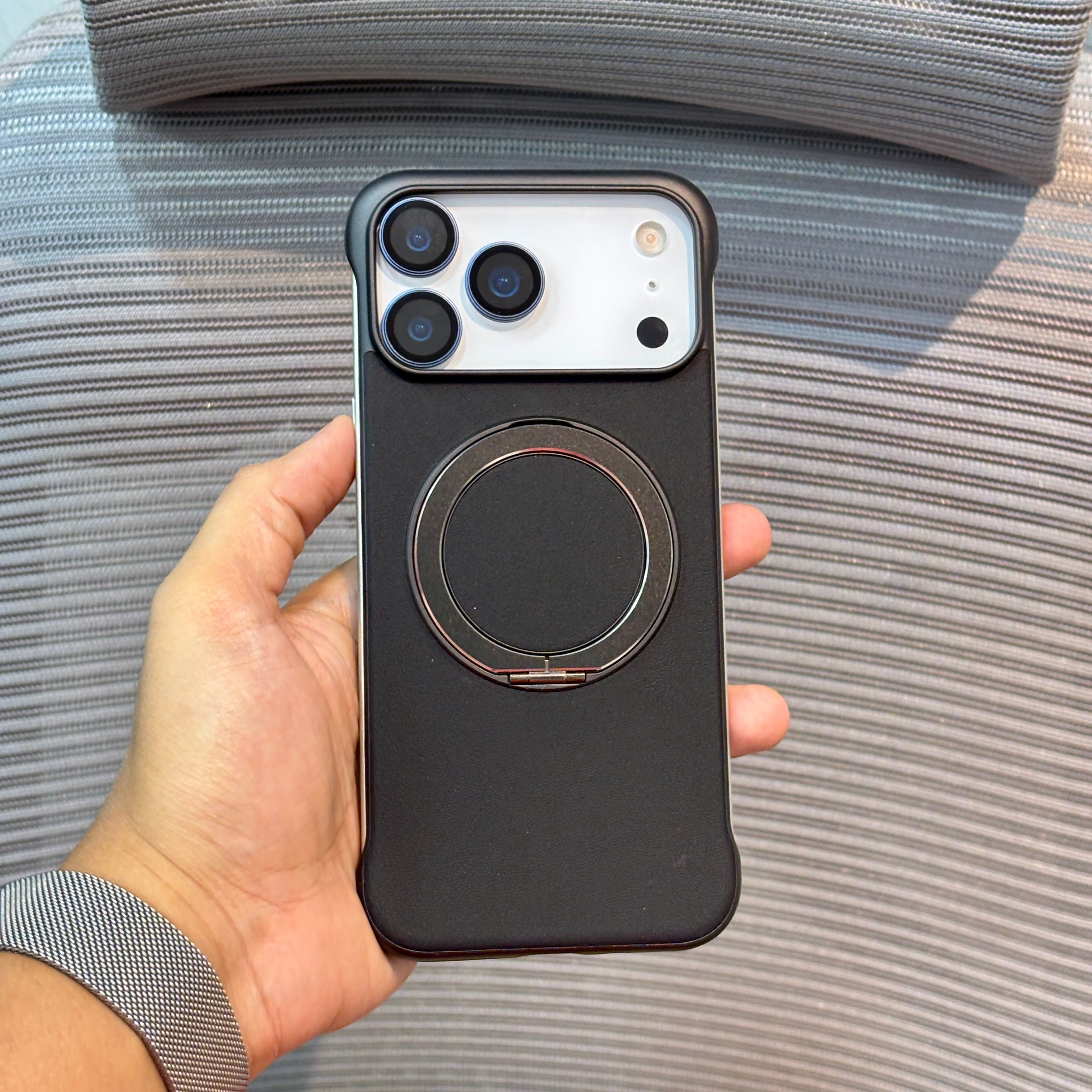 Axis Stand MagSafe iPhone 17 Series Case