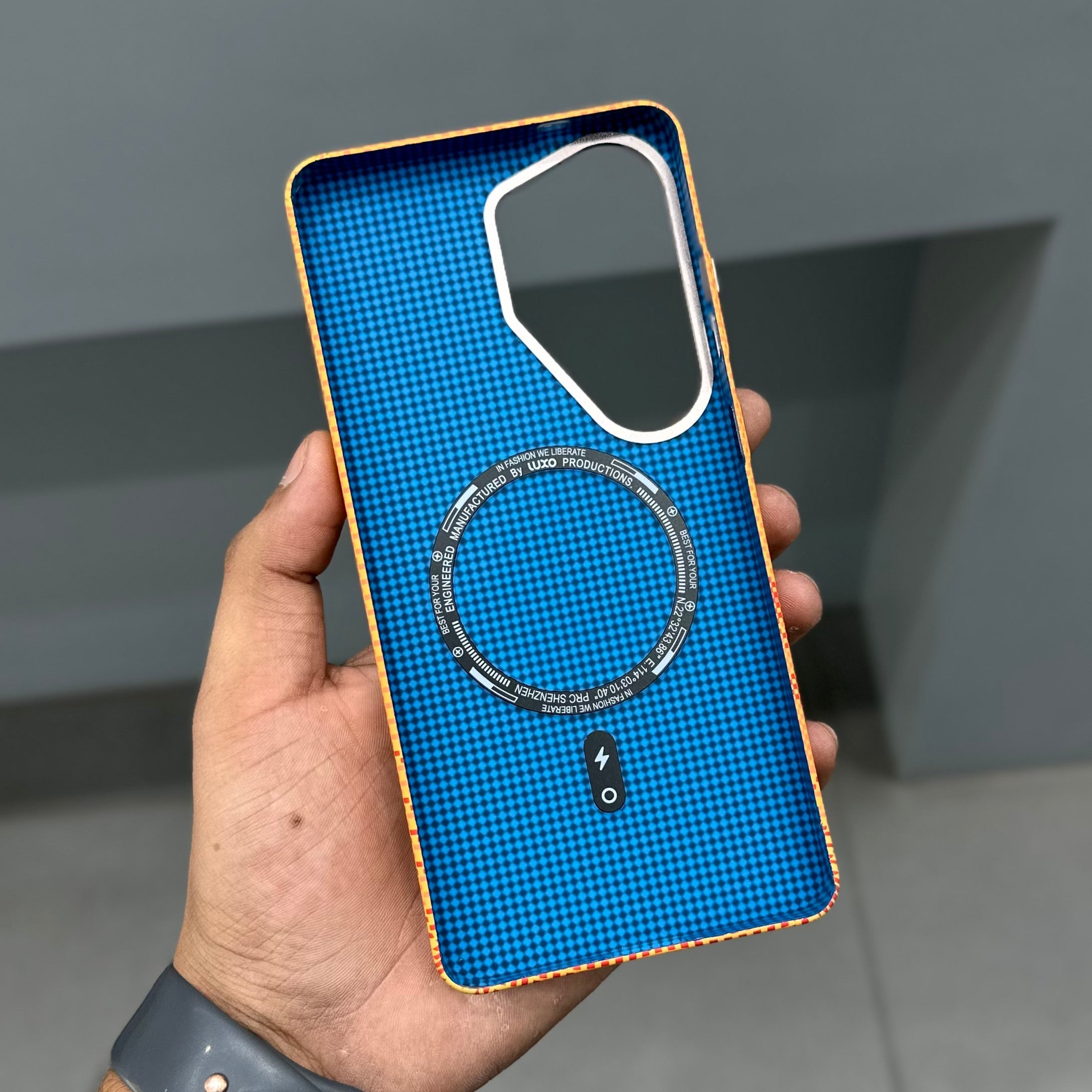 LUXO MAGSAFE CASE RIVER STAR - ORANGE ( No. 3685 )