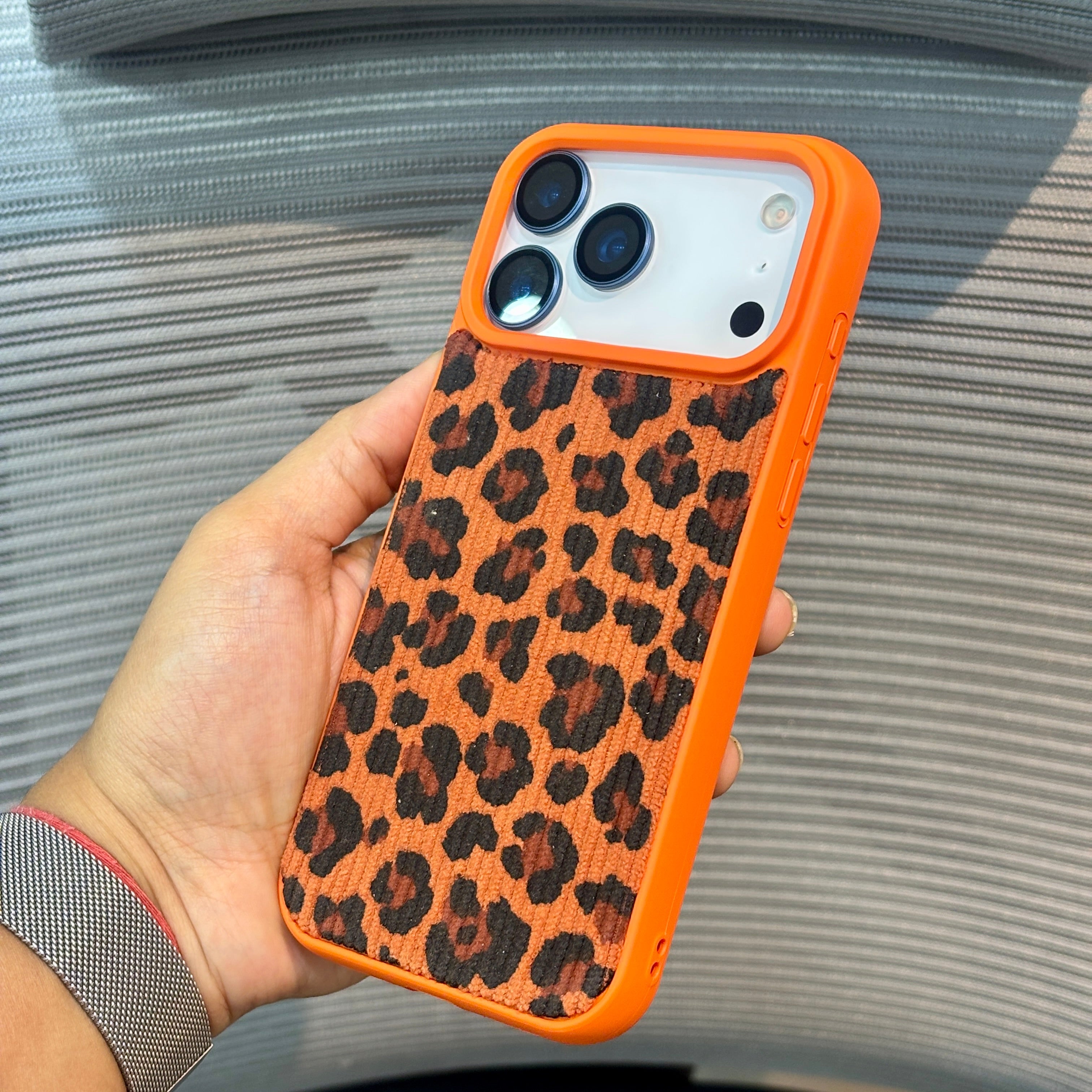 LuxeProwl Quilted iPhone 17 Pro Max Case