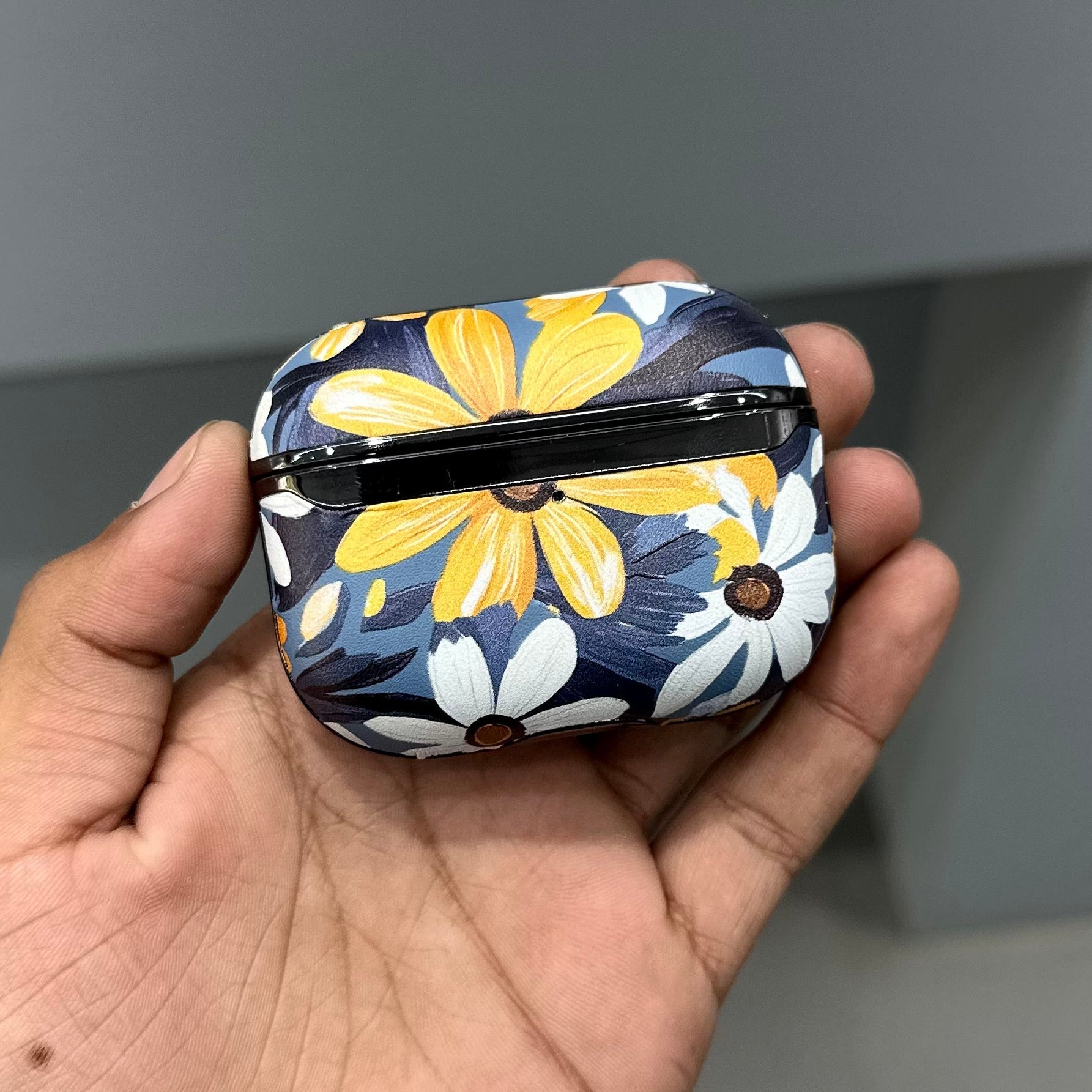 TRANZO AIRPODS CASE - SKY BLUE ( No. 3396 )