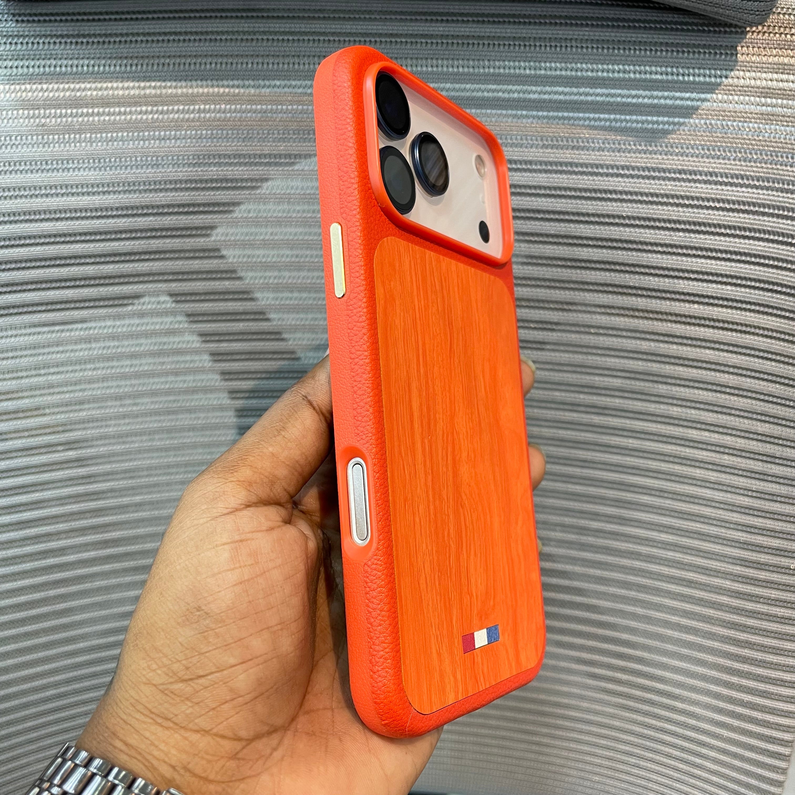 DualTone With WoodÉlite iPhone 17 Pro Max Case