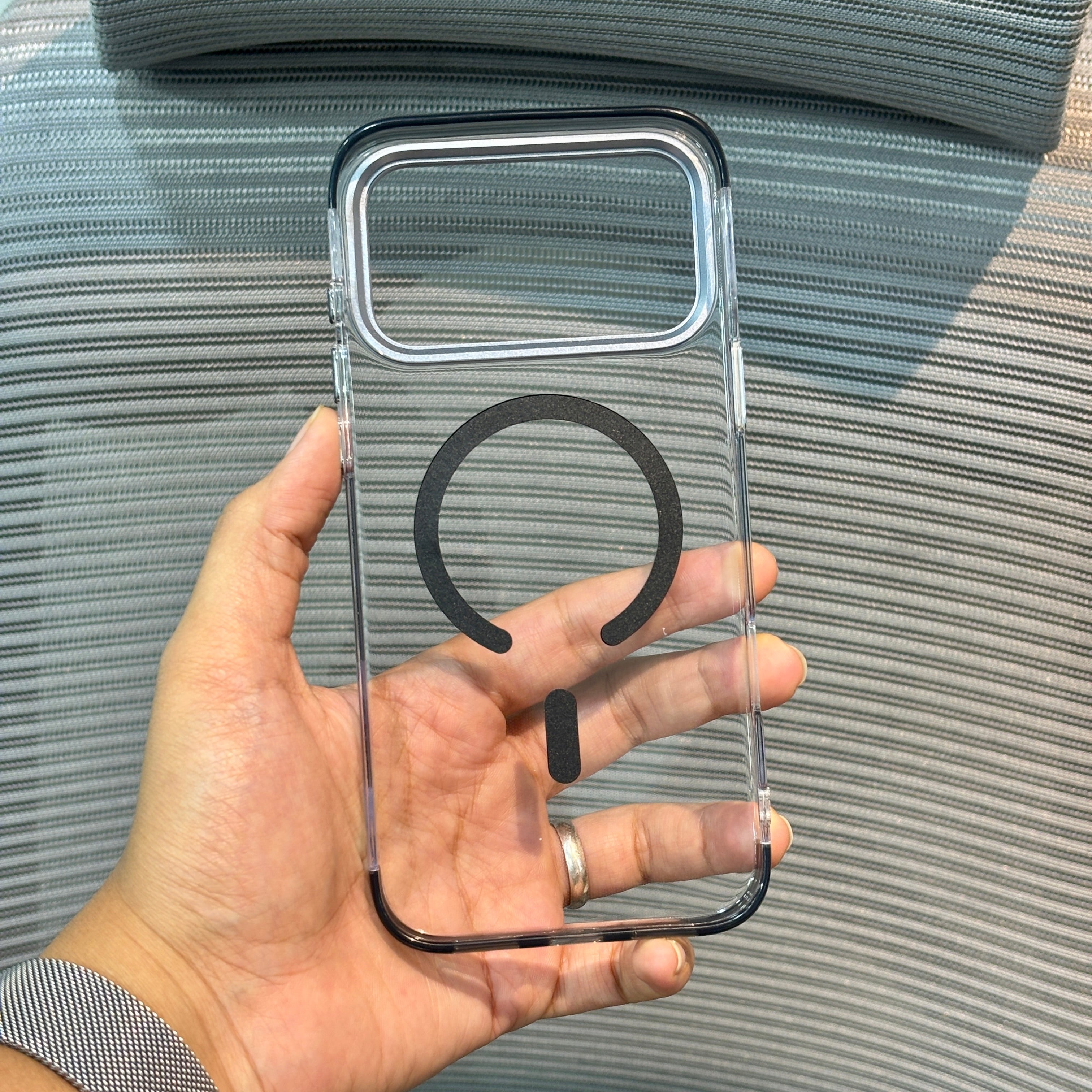 ClearStand MagSafe iPhone 17 Pro Max Case