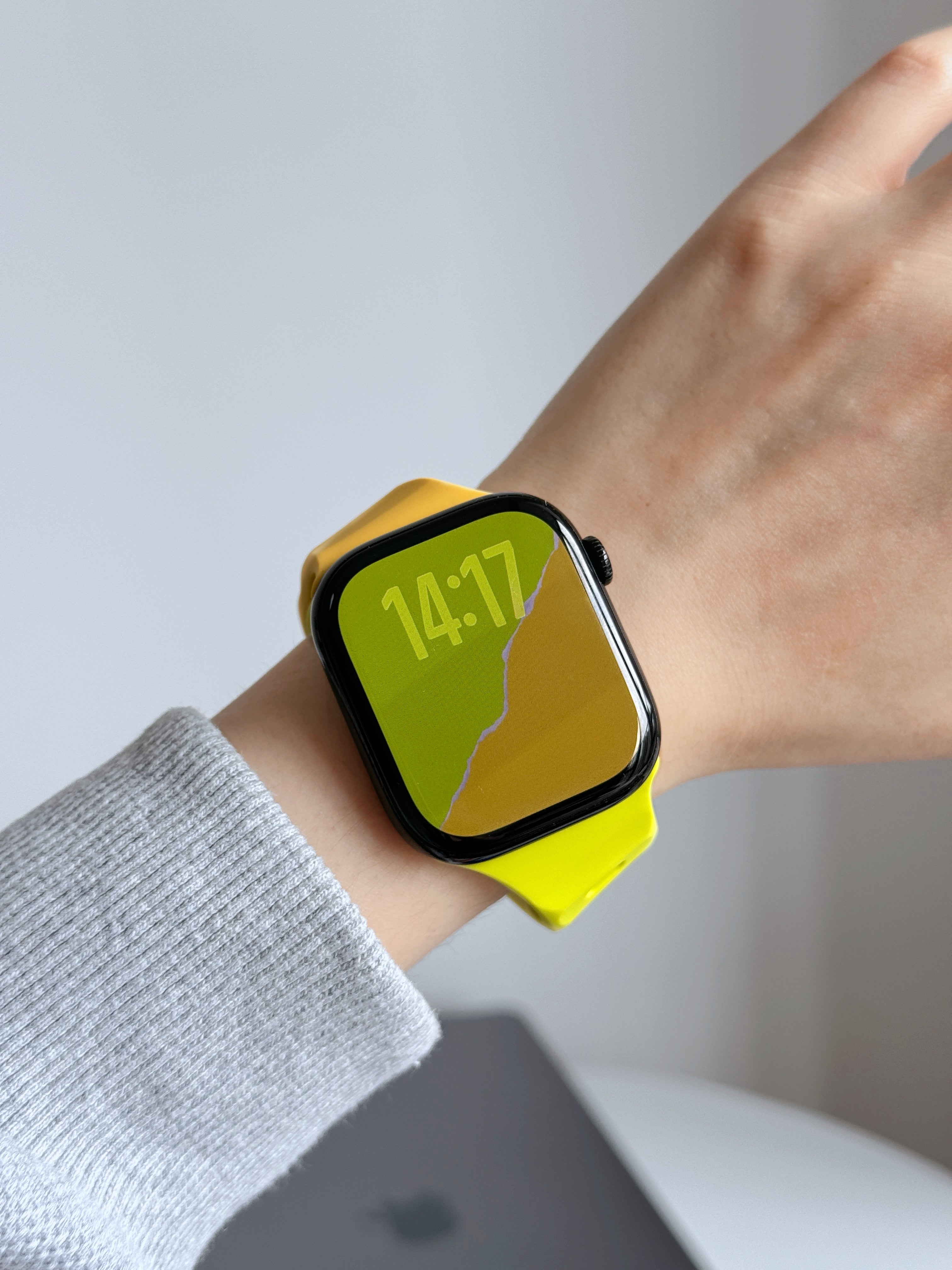 New Style Dual Colour Silicon Watch Band 44/45/46/49 mm (Neon Green/Yellow)