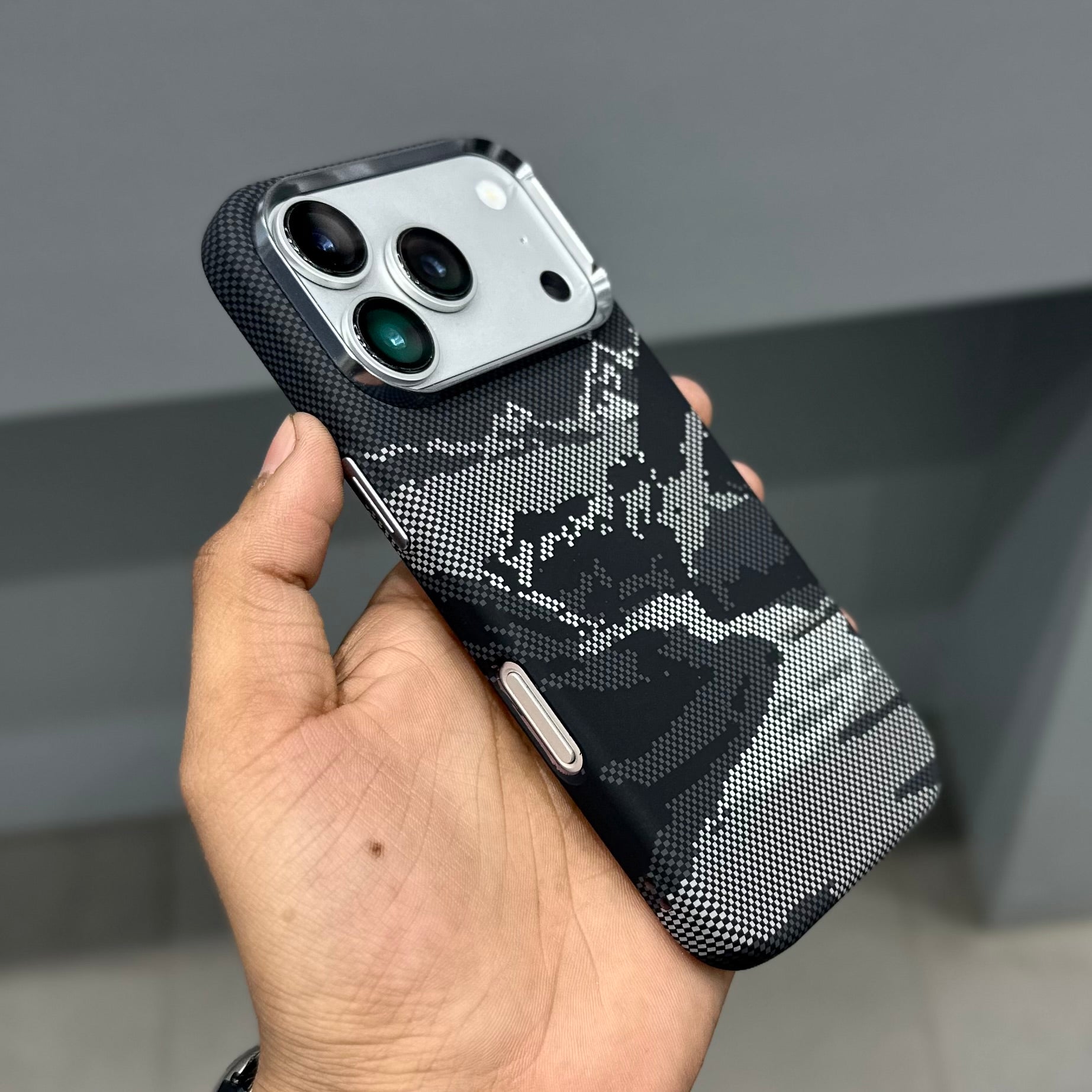 CARBONTEX TURE - BLACK MOUNT ( No. 2973 ) Mobile Case by CoverMeUp - Style 2