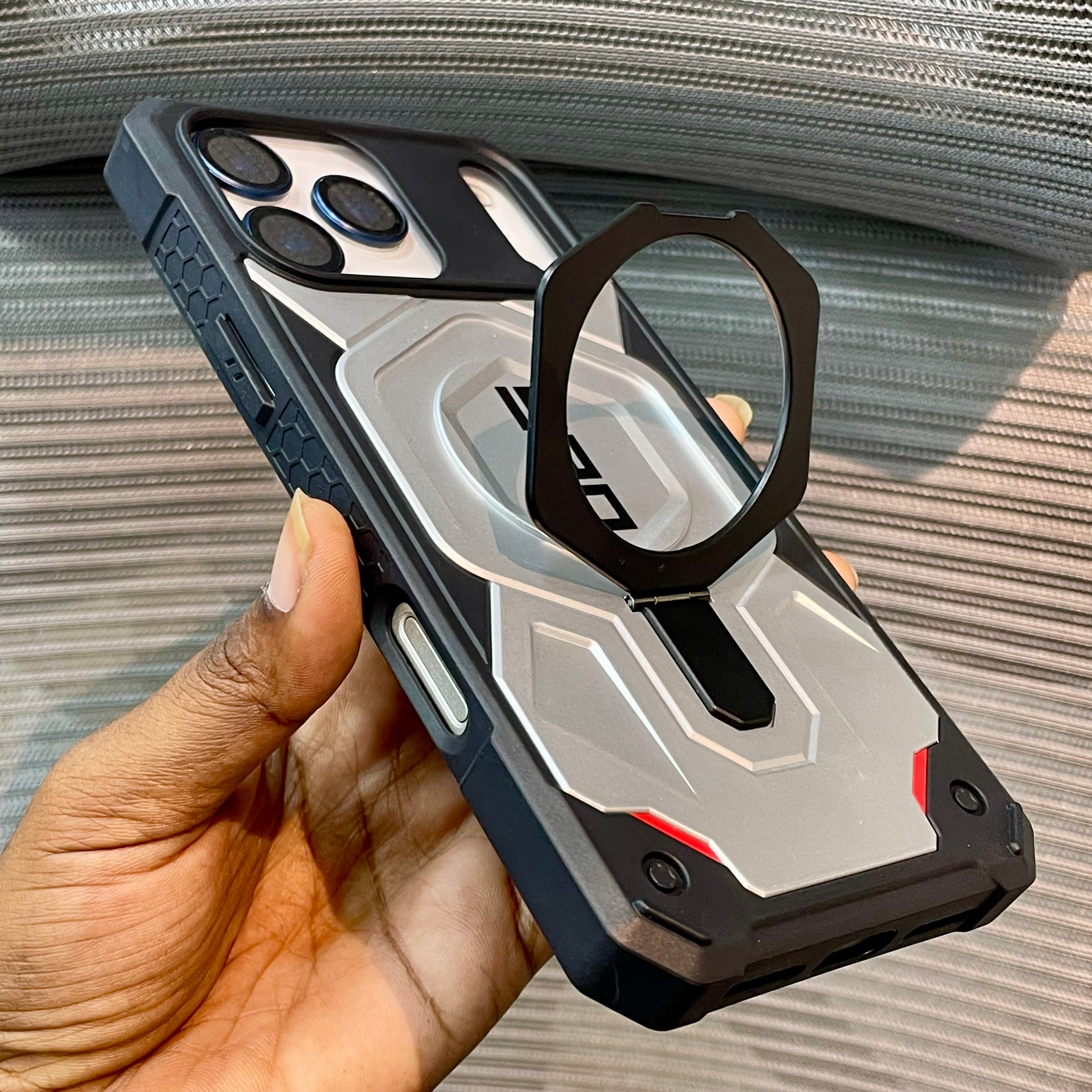 StandCore MagSafe iPhone Case