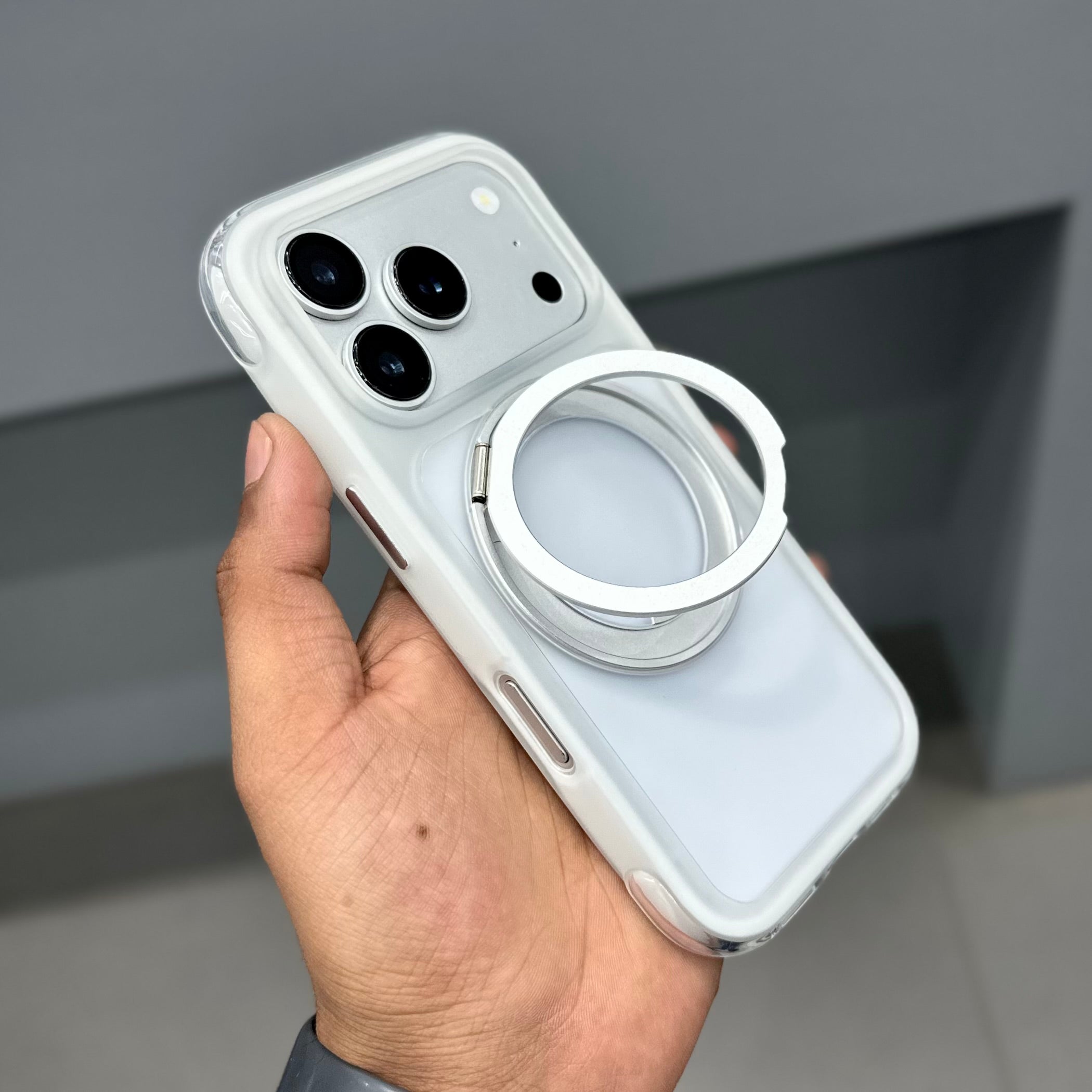 CMAQ AUREX AIRBAG MAGSAFE - WHITE ( No. 3226 ) Mobile Case by CoverMeUp - Style 3