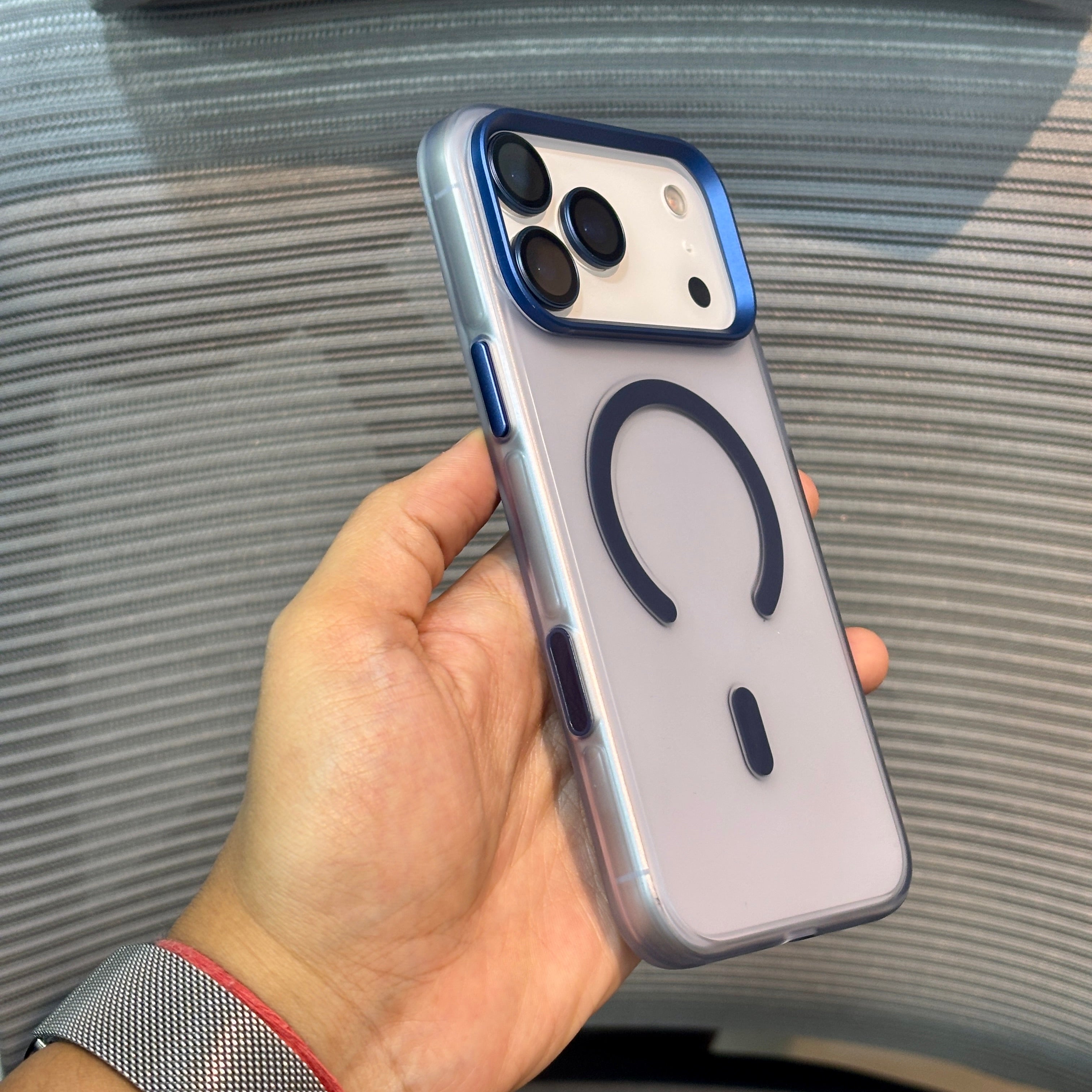 MatGuard MagSafe iPhone 17 Pro Max Case