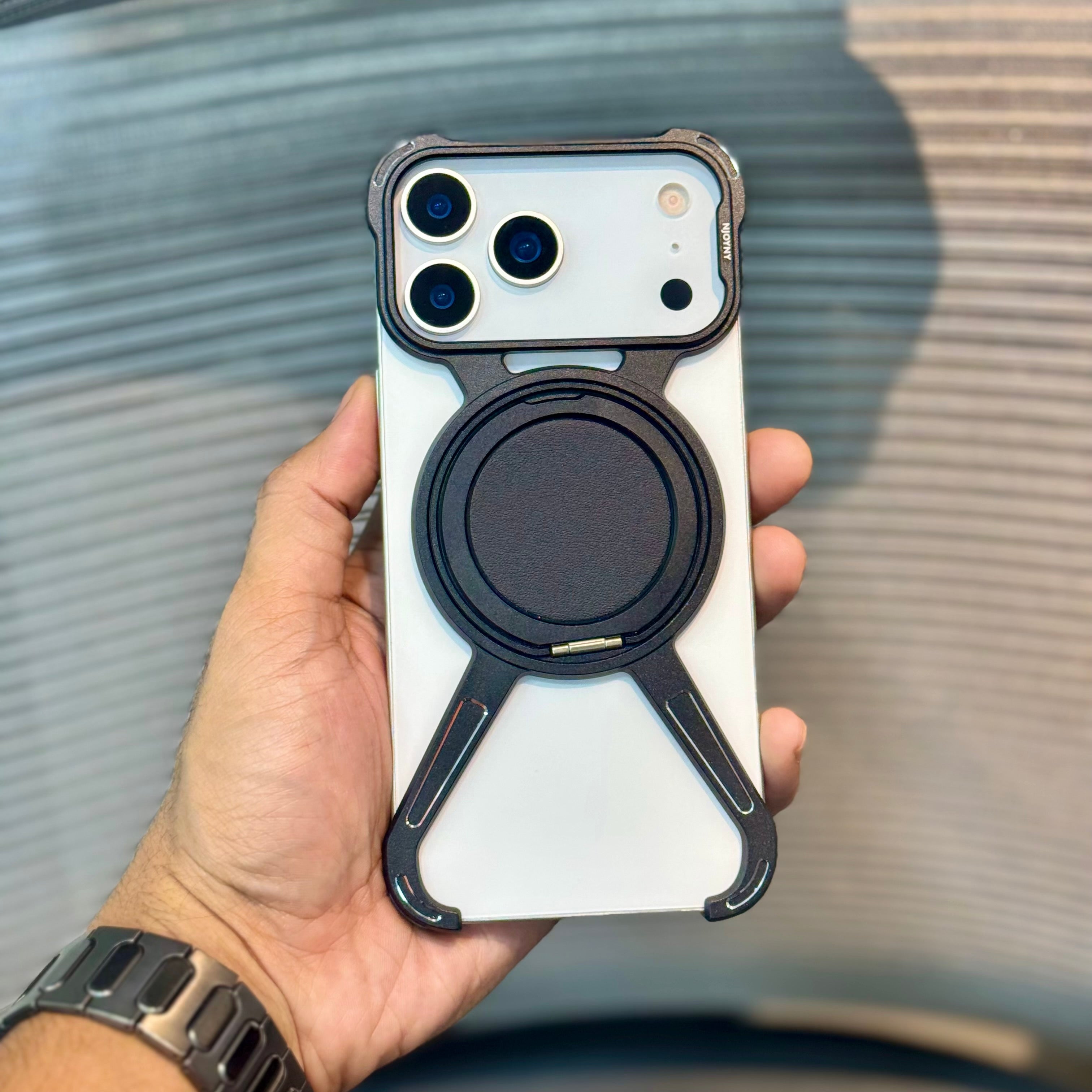 MagRotator Metal Bumper MagSafe iPhone 17 Pro Max Case