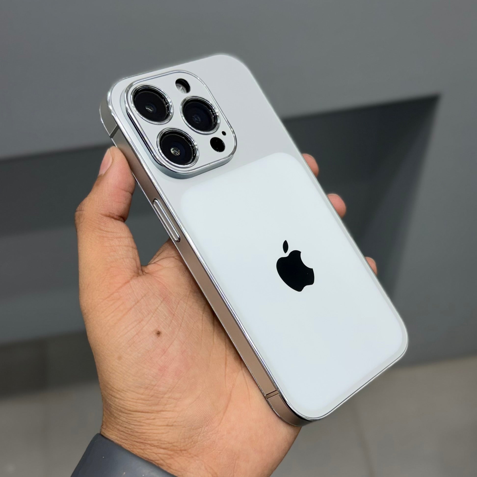 CMA IVORY GUARD CASE - WHITE ( No. 2859 ) Mobile Case by CoverMeUp - Style 2