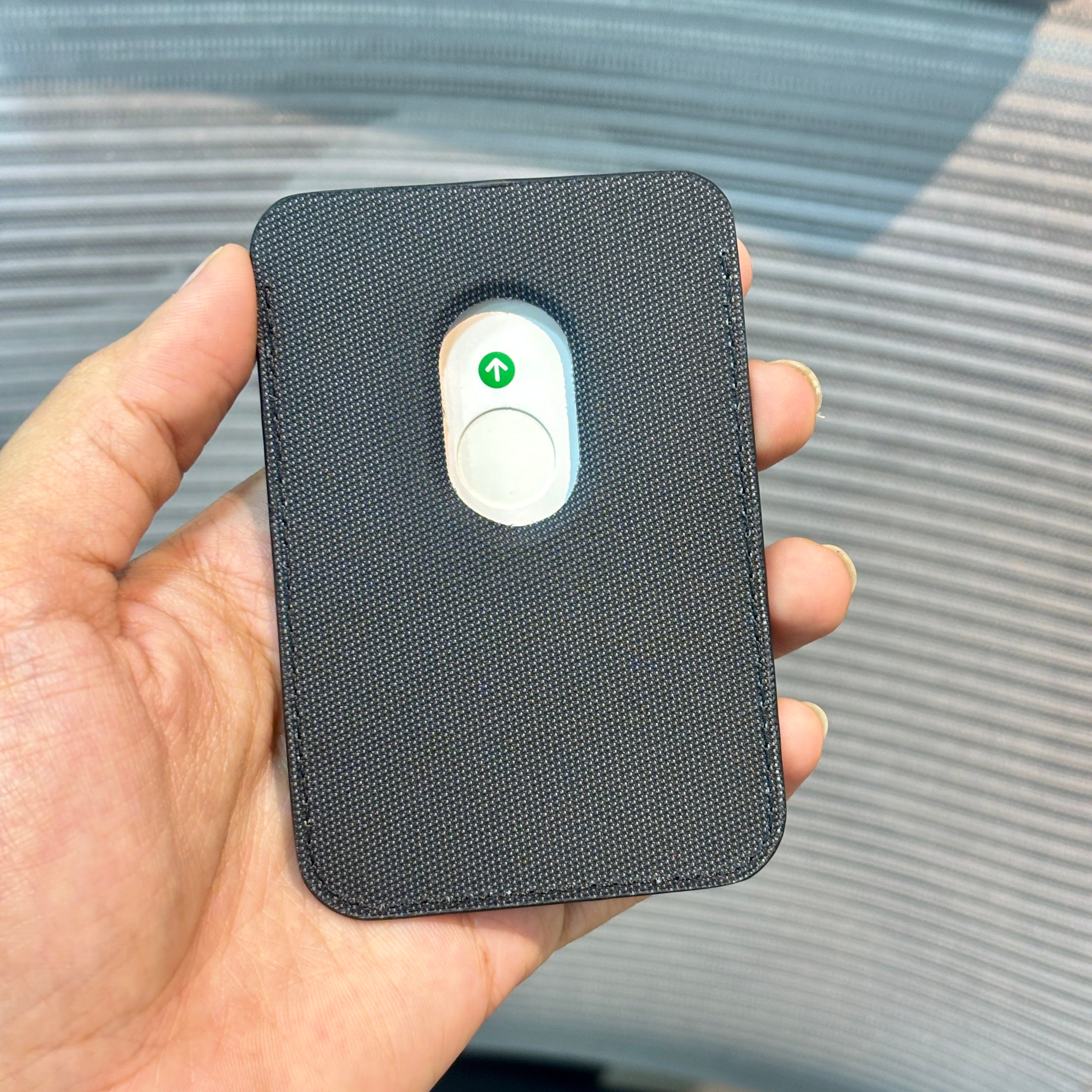 TechWoven MagSafe Card Wallet