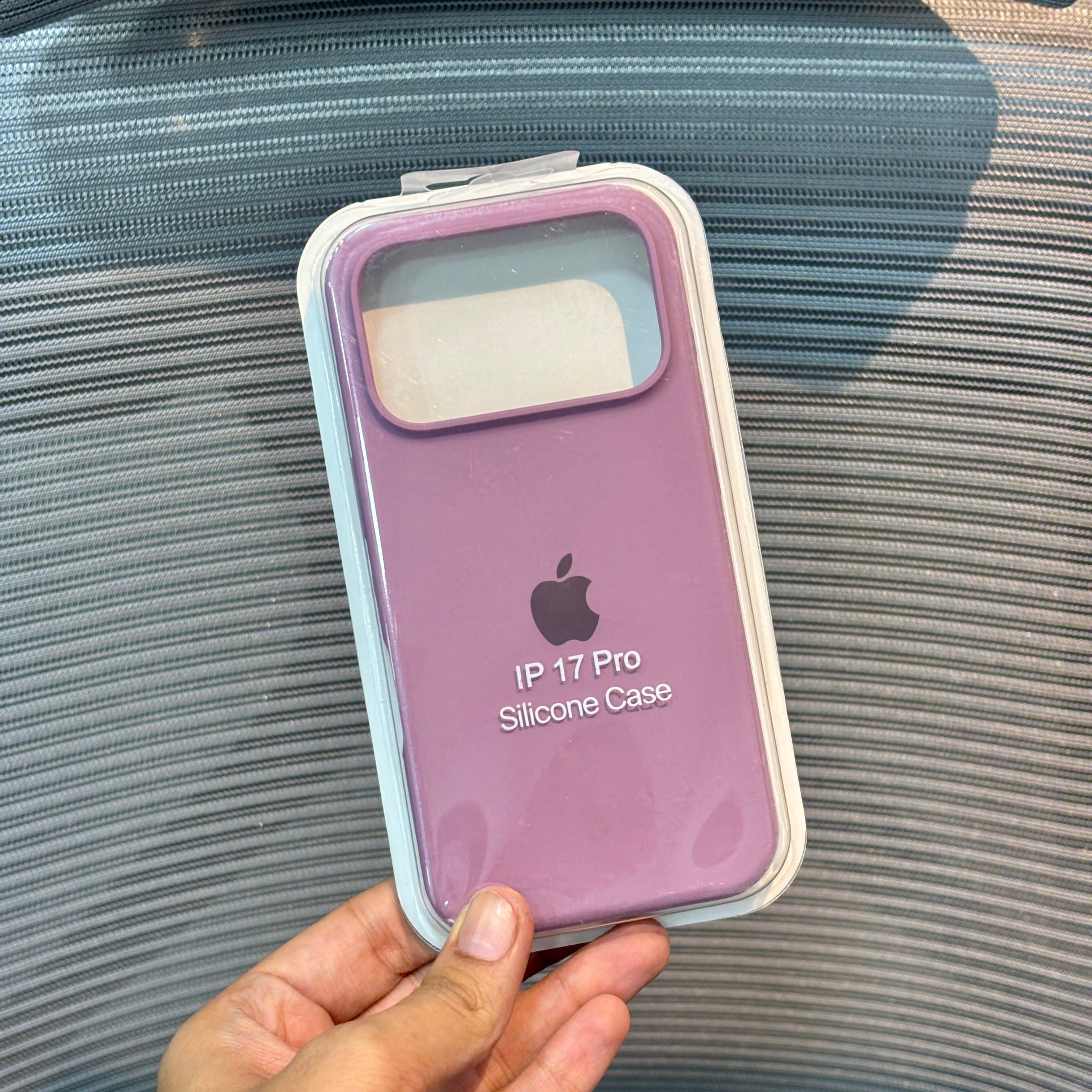 Protective Apple iPhone Back Cover - SilkFur Liquid Silicone iPhone 17 Pro Case - Style 7