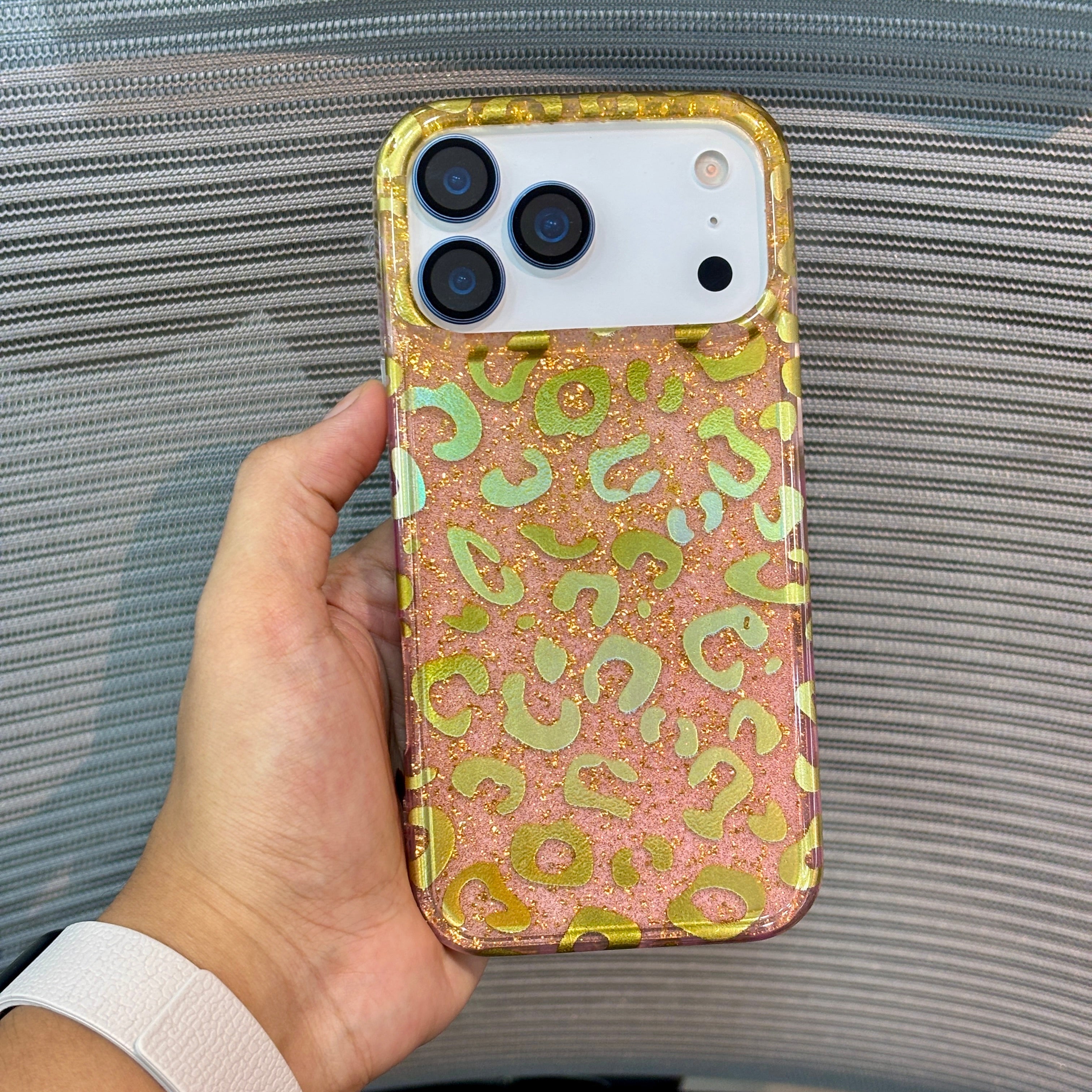 CheetahGlow Glitter iPhone 17 Series Case