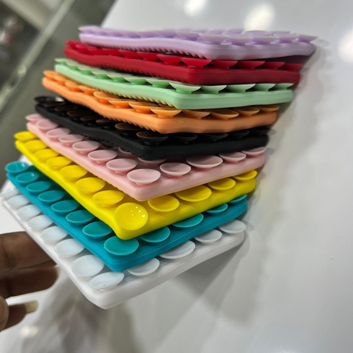 FlexGrip Silicone Suction Stand
