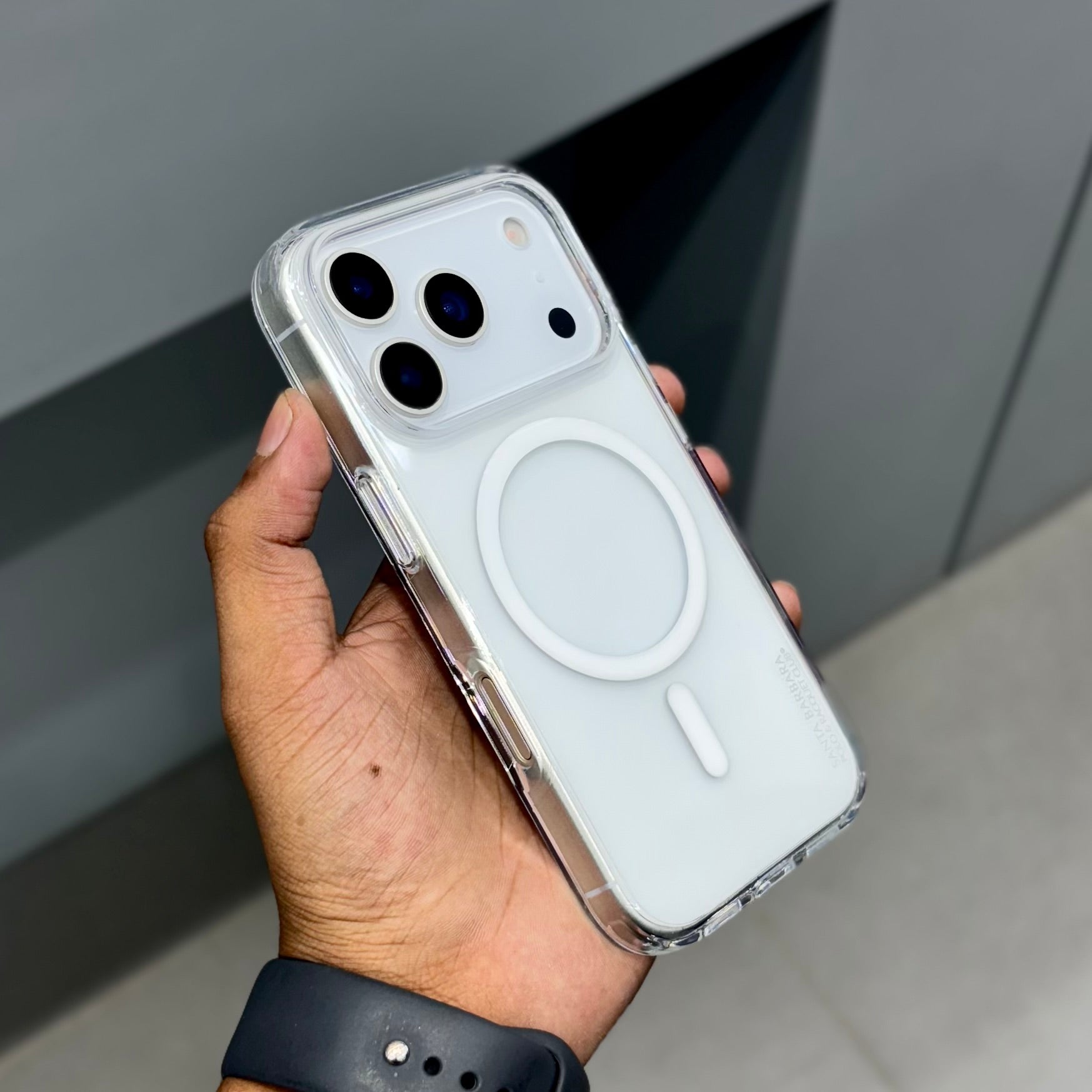 Santa Barbara Elroy Case with Magsafe ( No. magblack17 ) 17 Series Mobile Case by CoverMeUp - Style 2