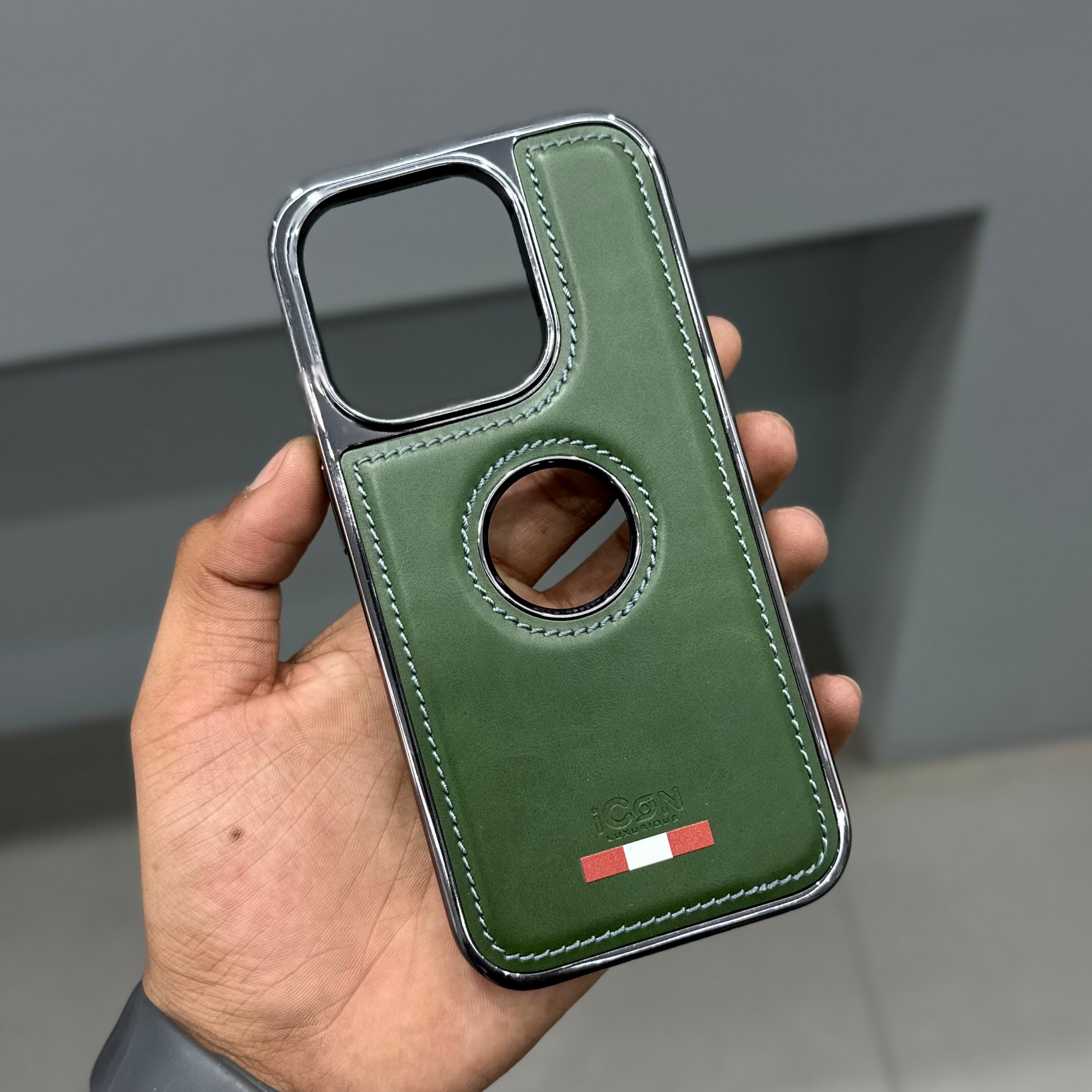 ICON LUXURIOUS CLASSIC SERIES - GREEN ( No. 3203 ) Mobile Case by CoverMeUp - Style 3
