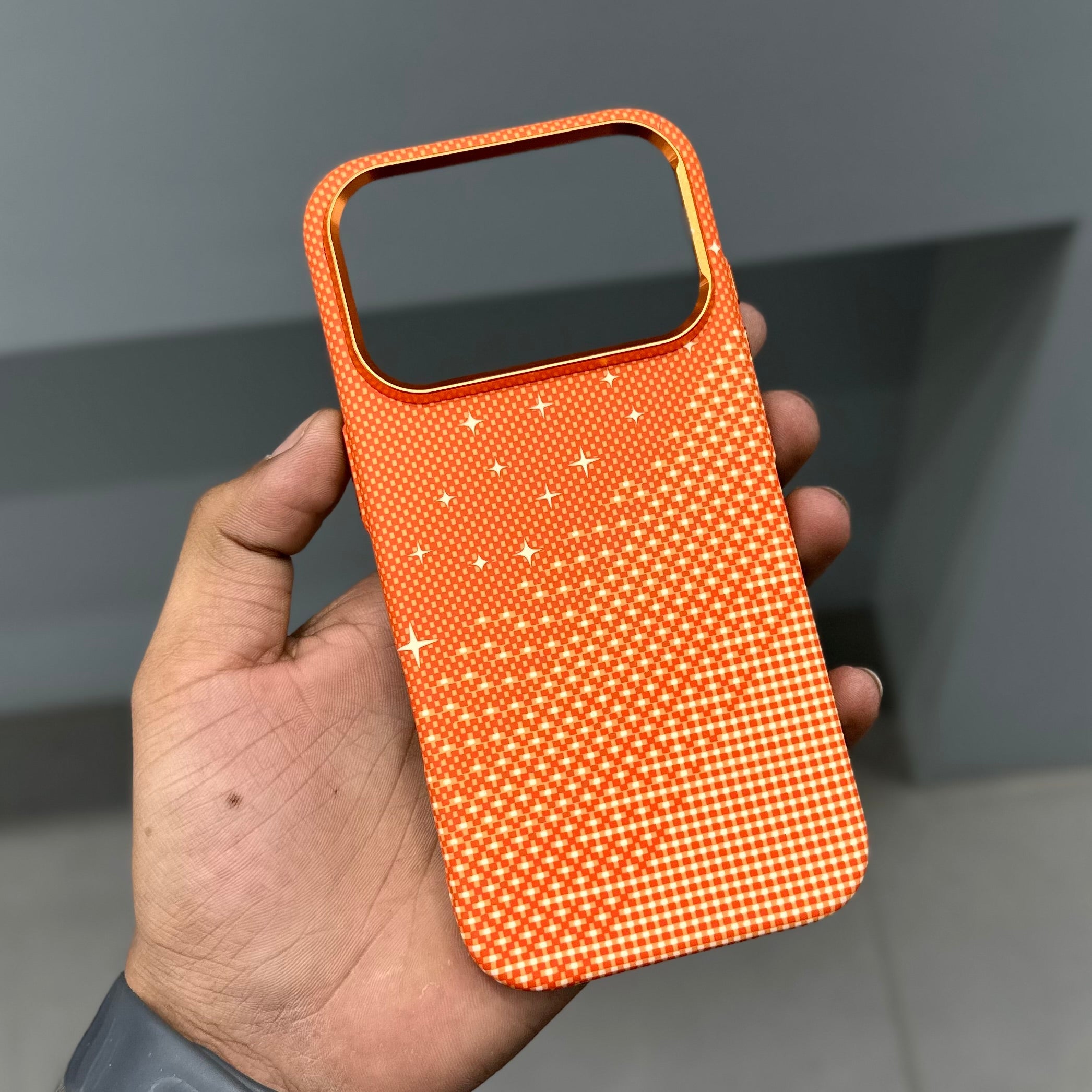 LUXO MAGSAFE CASE - ORANGE MOUNTAIN TEXTURE ( No. 3587 )