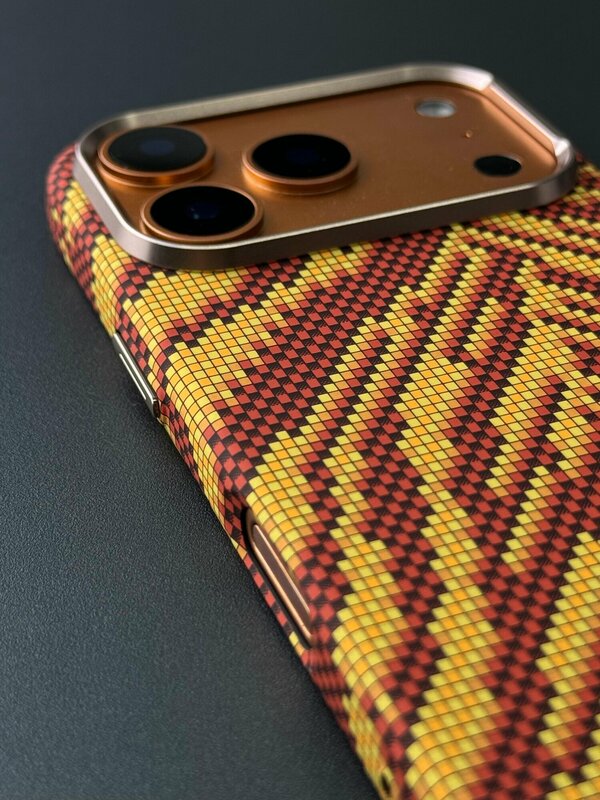 Luxo Cairo Carbon Slim Magsafe Case