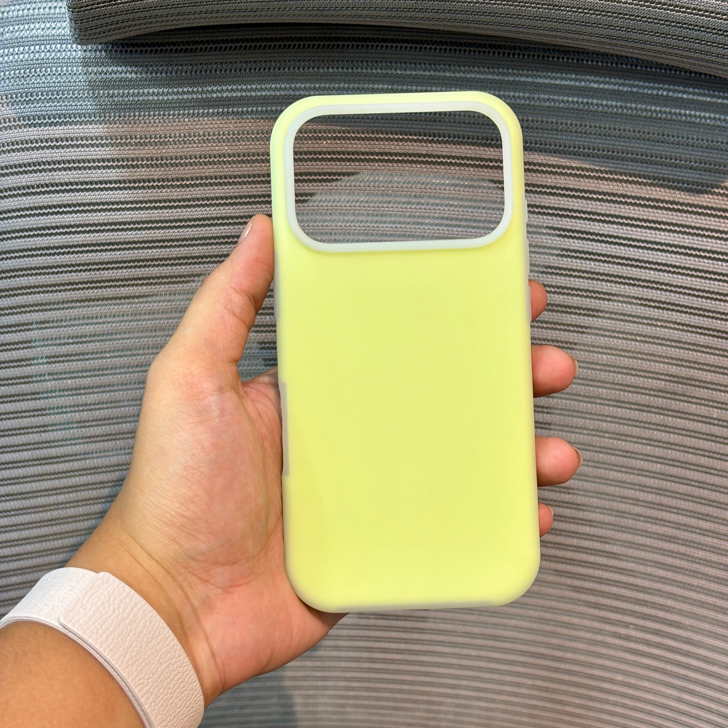 Protective Apple iPhone Back Cover - Pastelle MagSafe iPhone Case - Style 22