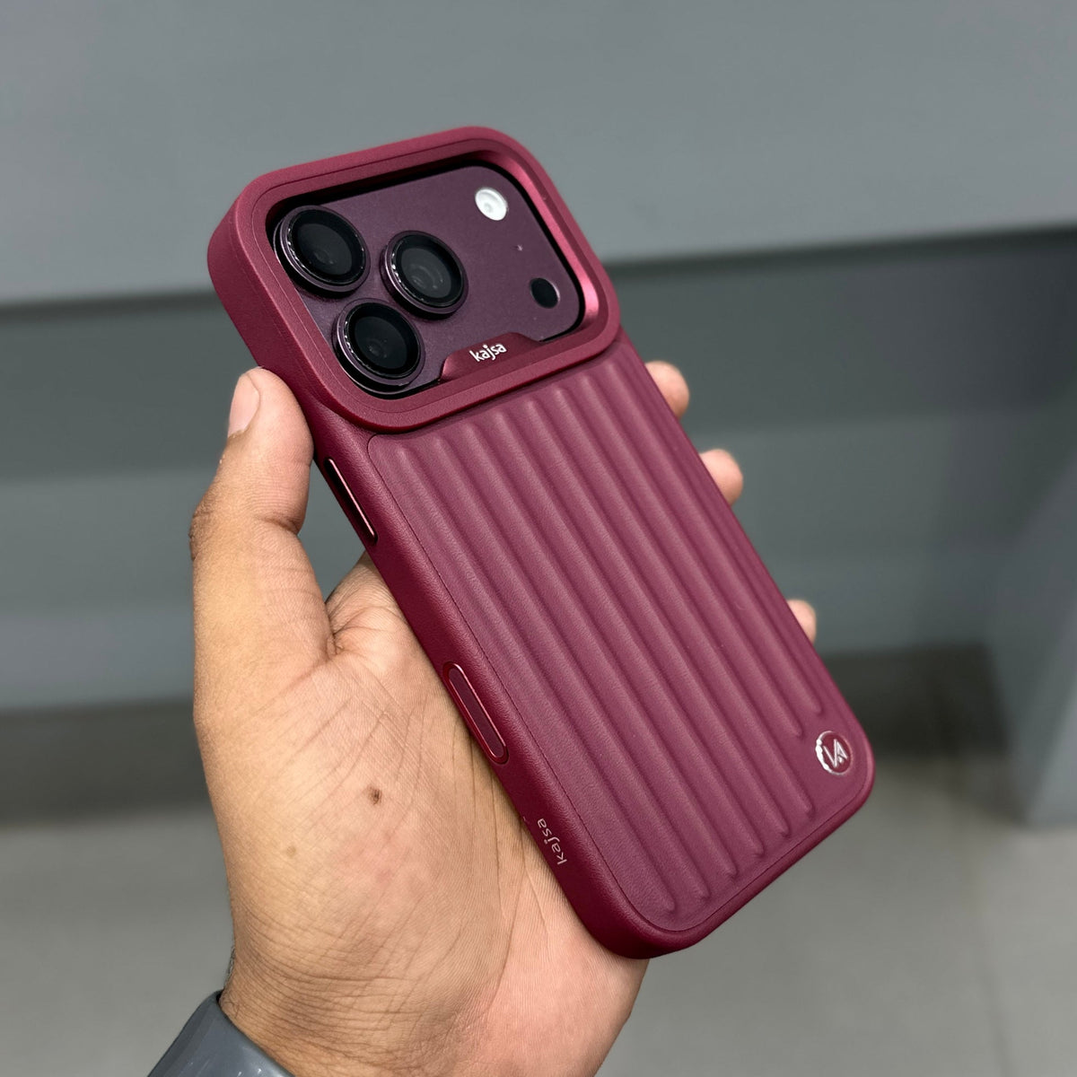 KAJSA WINE RED SENTINEL MAGSAFE CASE ( No. 3969 )