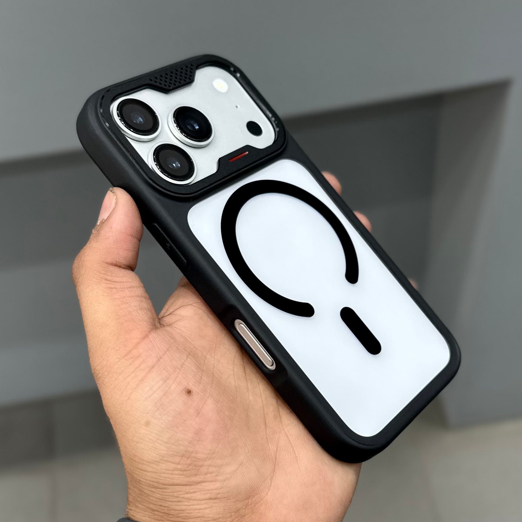 NY ARMOD CAM CASE - BLACK ( No. 3055 ) Mobile Case by CoverMeUp - Style 4