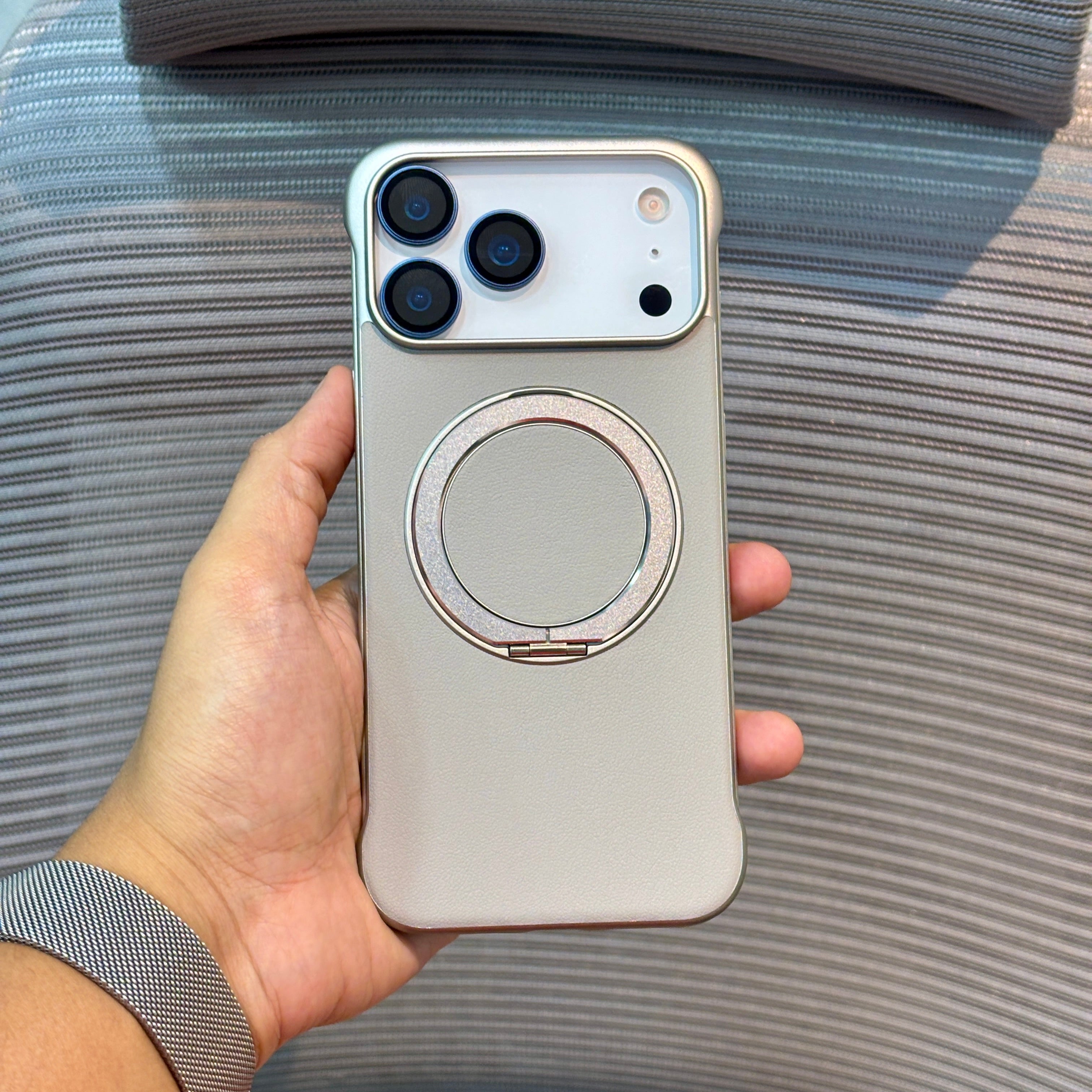 Axis Stand MagSafe iPhone 17 Series Case