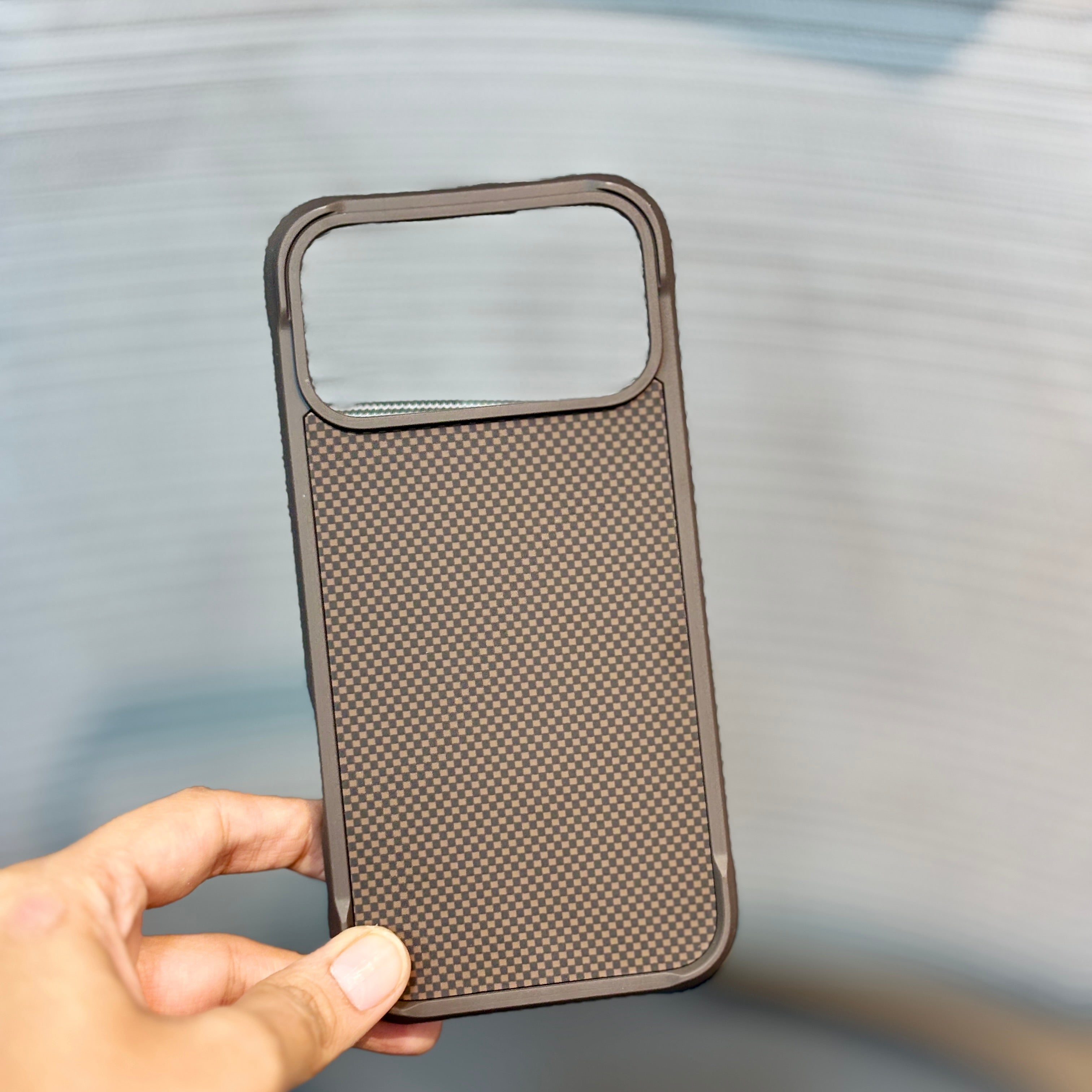 Protective Apple iPhone Back Cover - TitanShade Carbon MagSafe iPhone 16 Series Case - Style 5