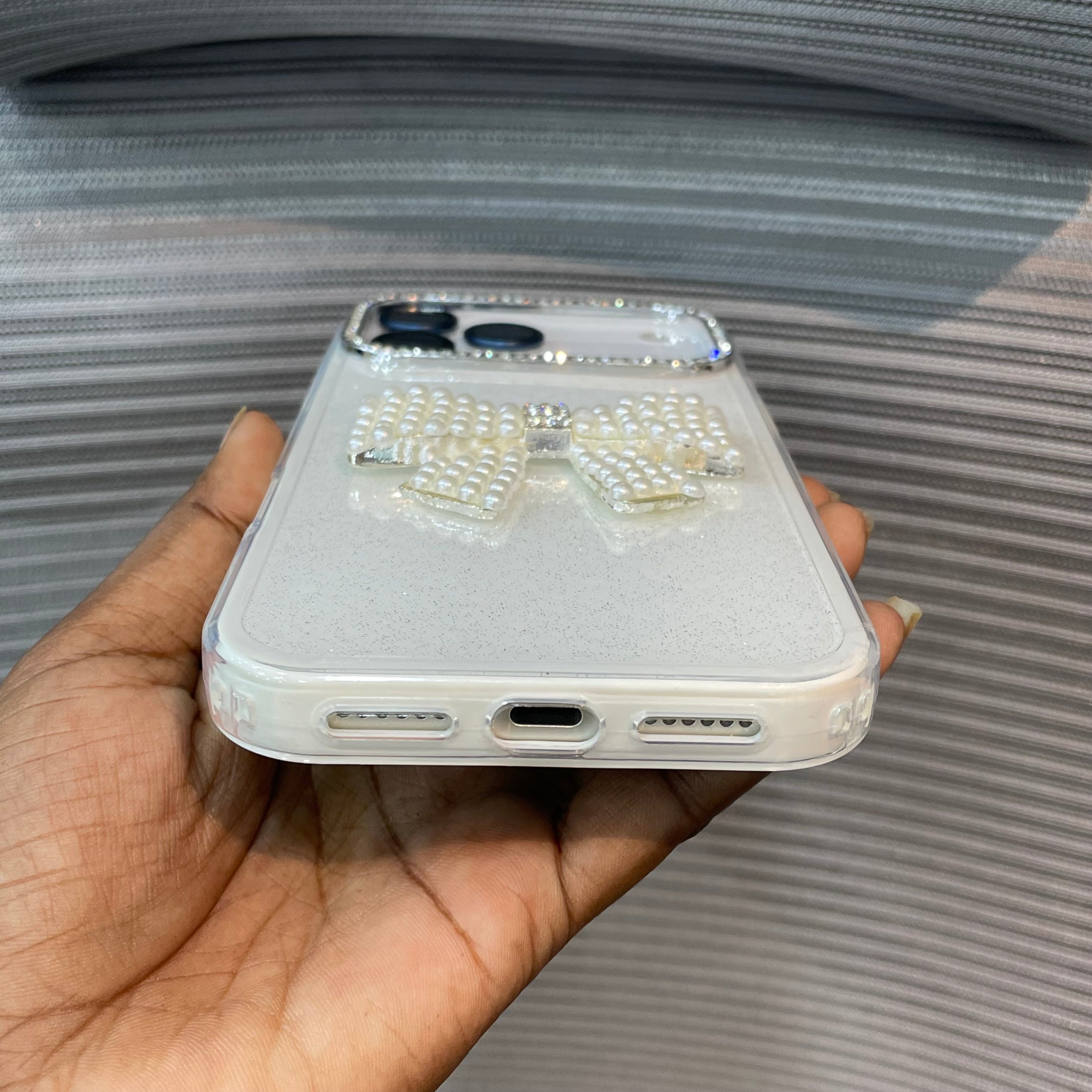 BowÉlite Glitter iPhone 17 Series Case