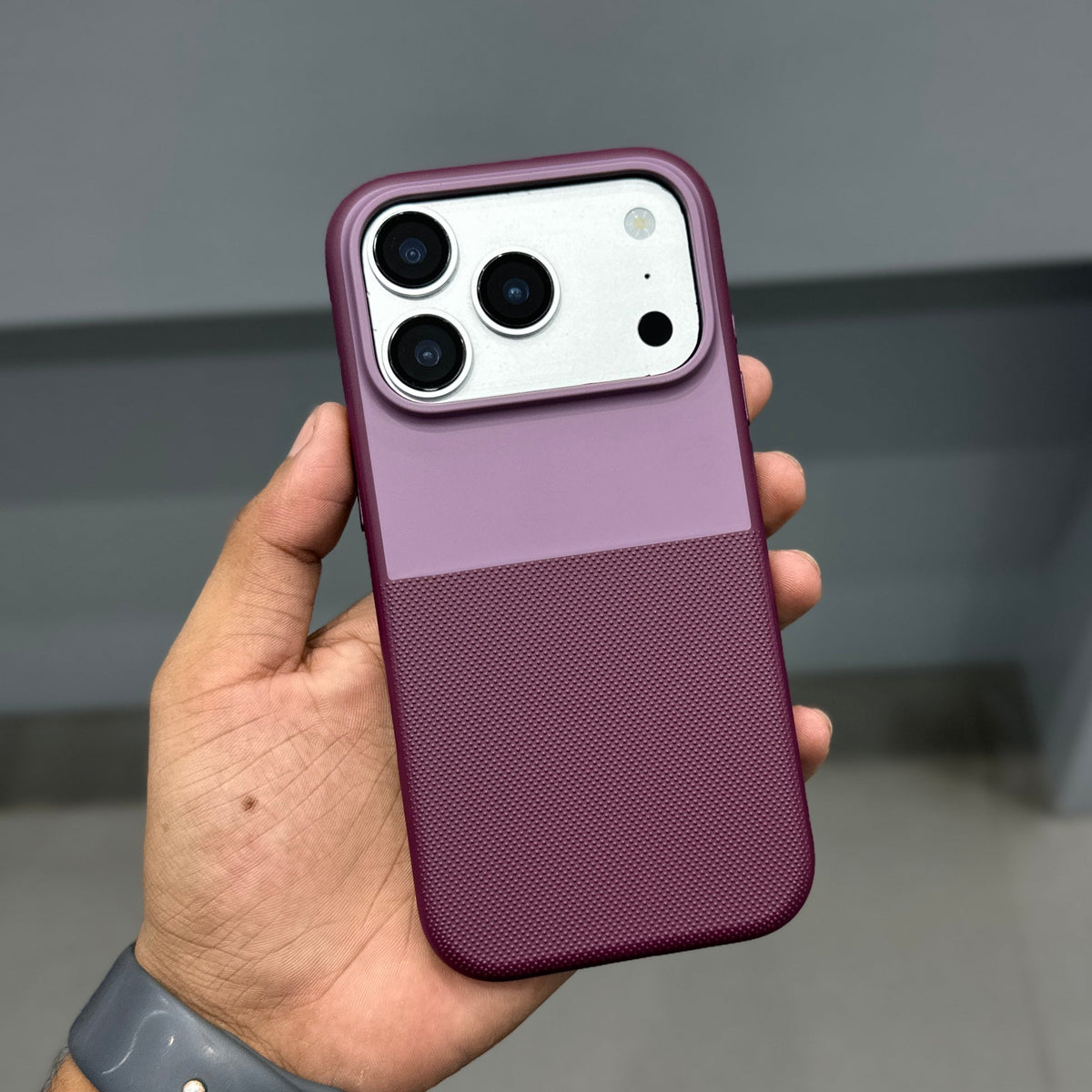BUCK SUITI DOT CASE - BURGUNDY ( No. 4057 )
