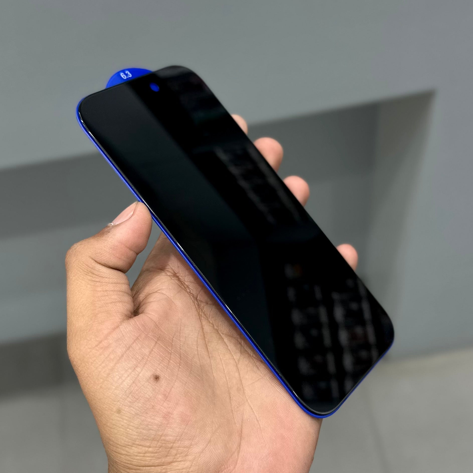 BLUEO HD PRIVACY GLASS ( No. 3258 ) Mobile Case by CoverMeUp - Style 3
