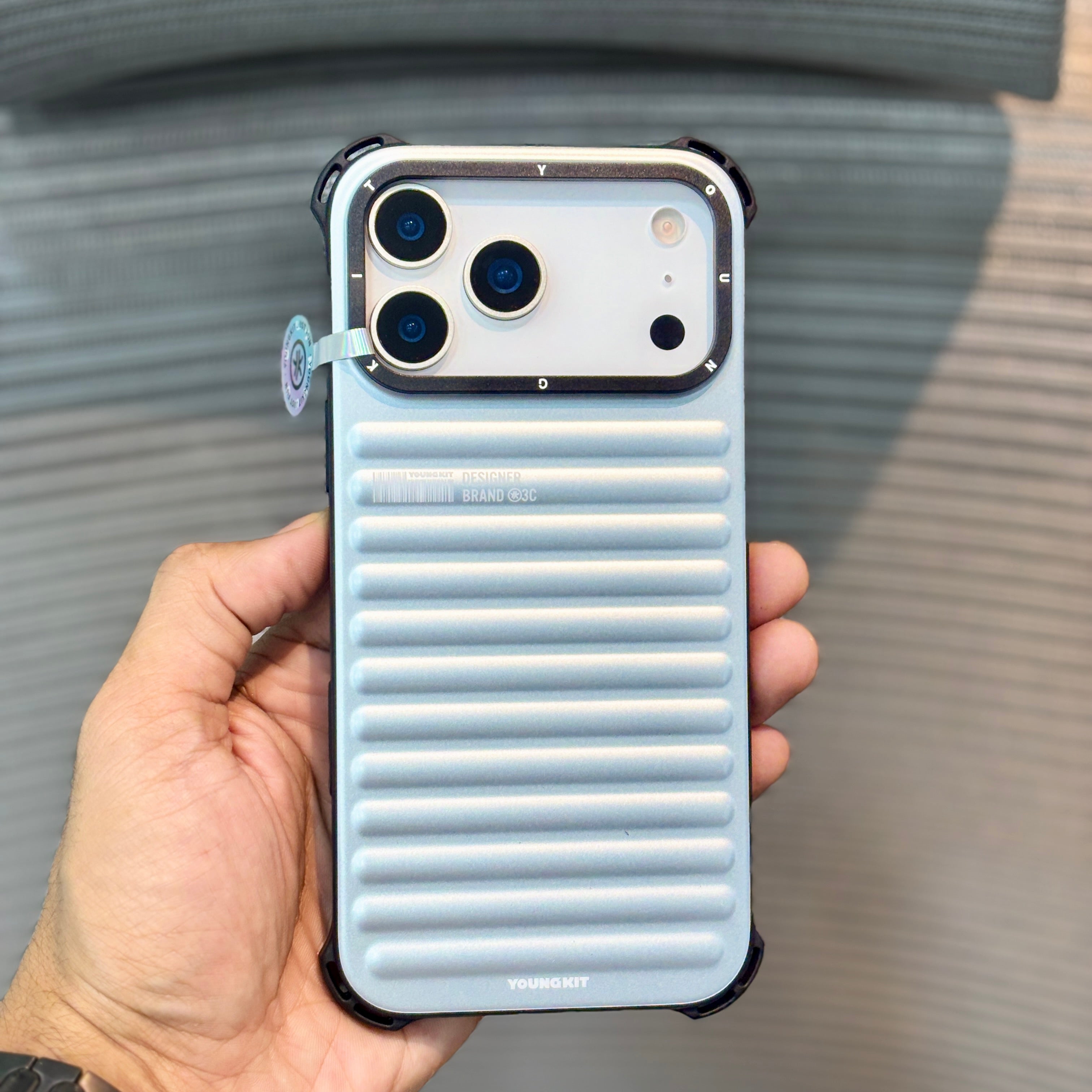 Luxora Wave MagSafe iPhone 17 Pro Case