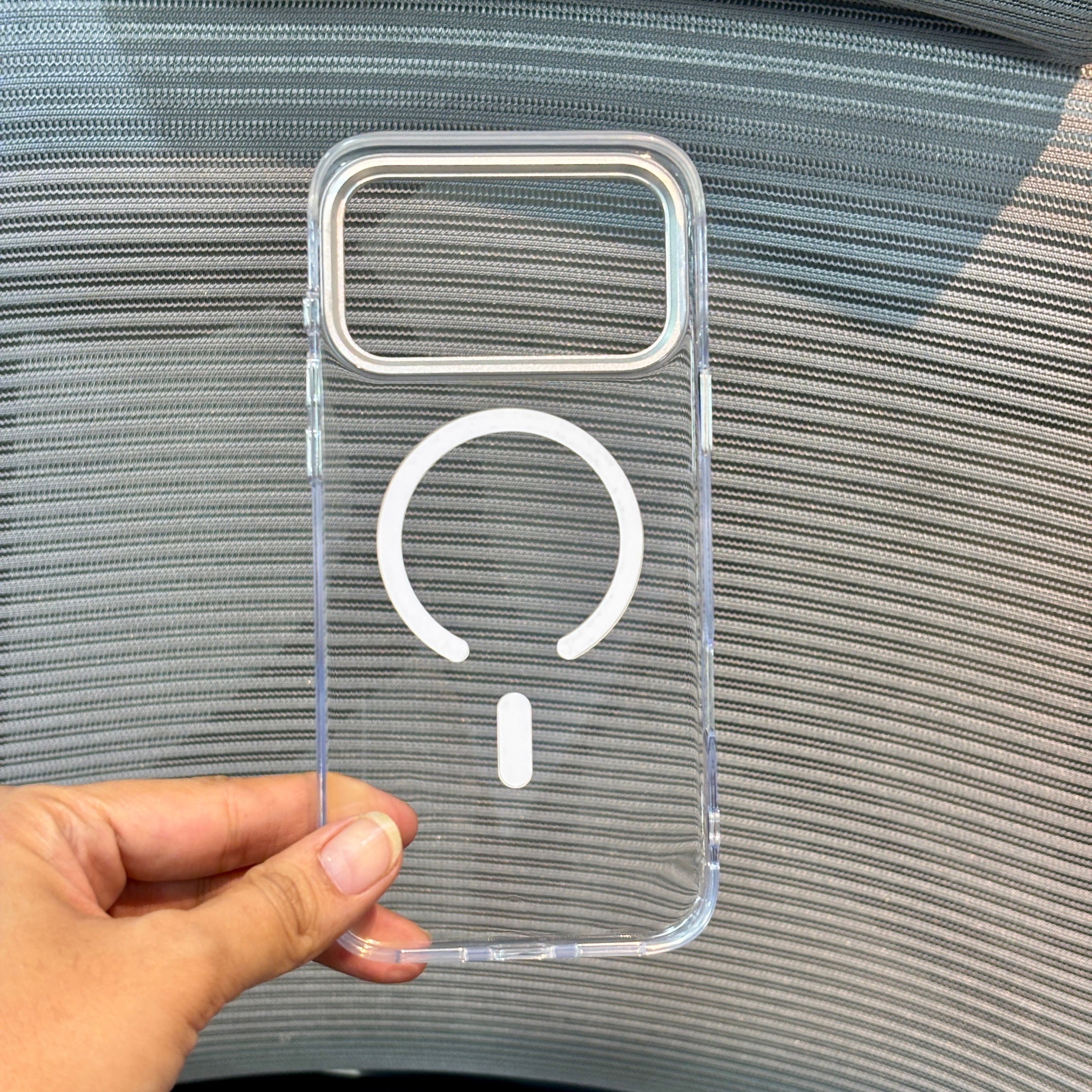 ClearStand MagSafe iPhone 17 Pro Max Case