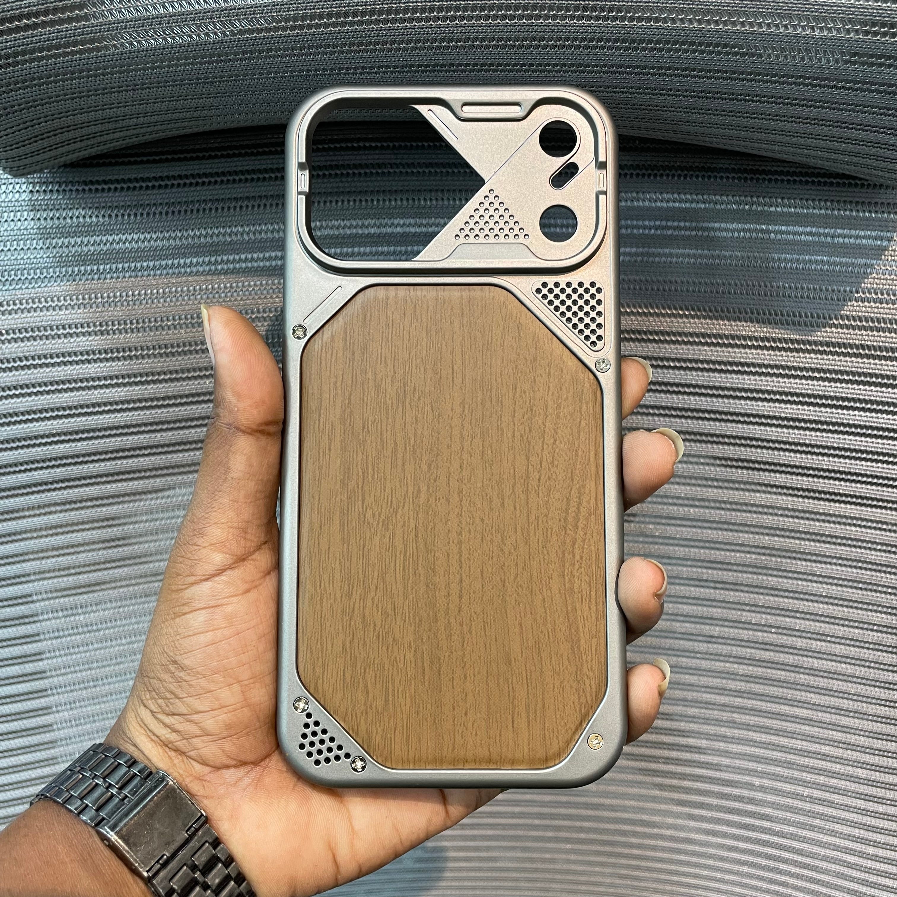WoodFrame Slim iPhone 17 Pro Max Case