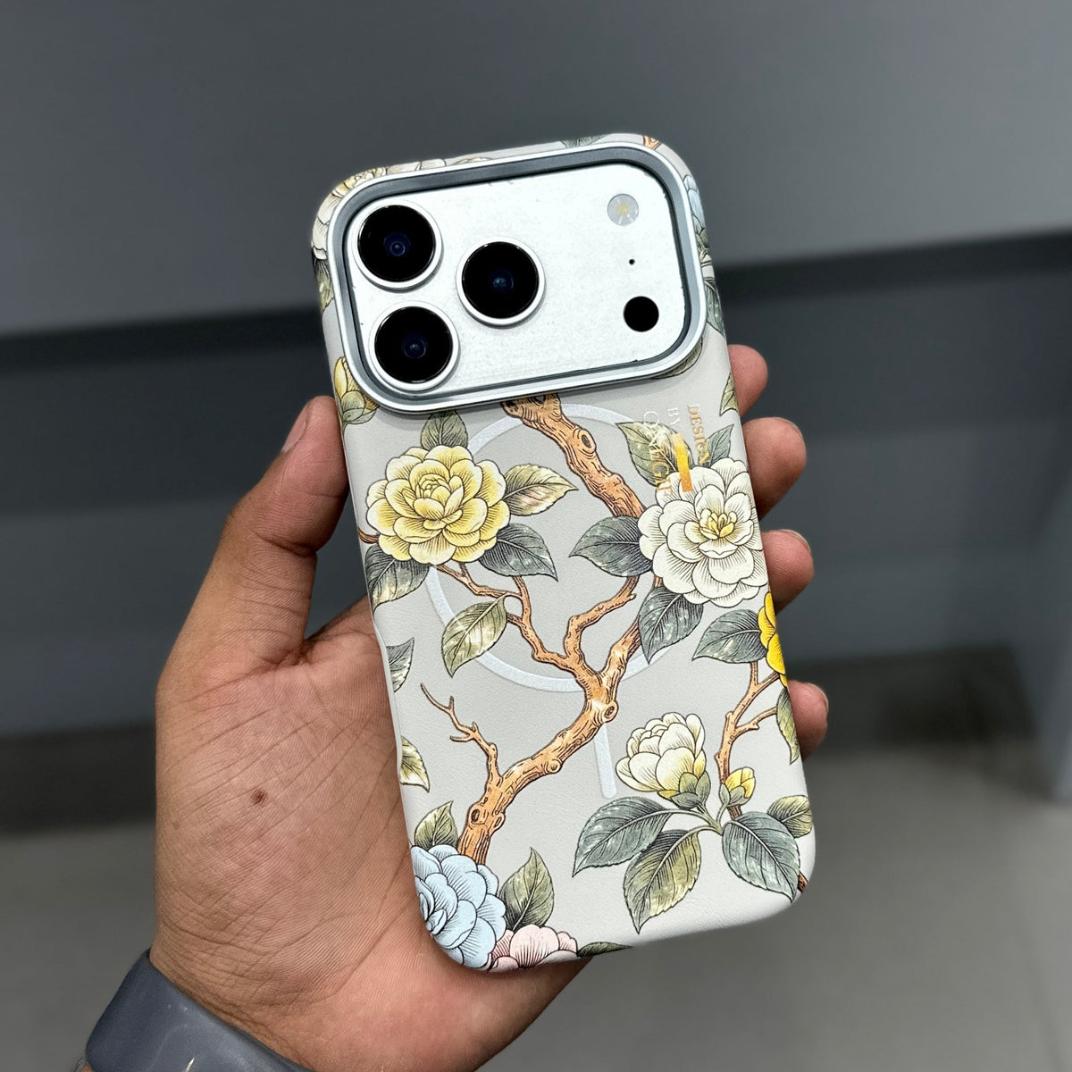 ONE GIF FLORAL EMPRESS EDITION MAGSAFE CASE - GREY ( No. 4055 )