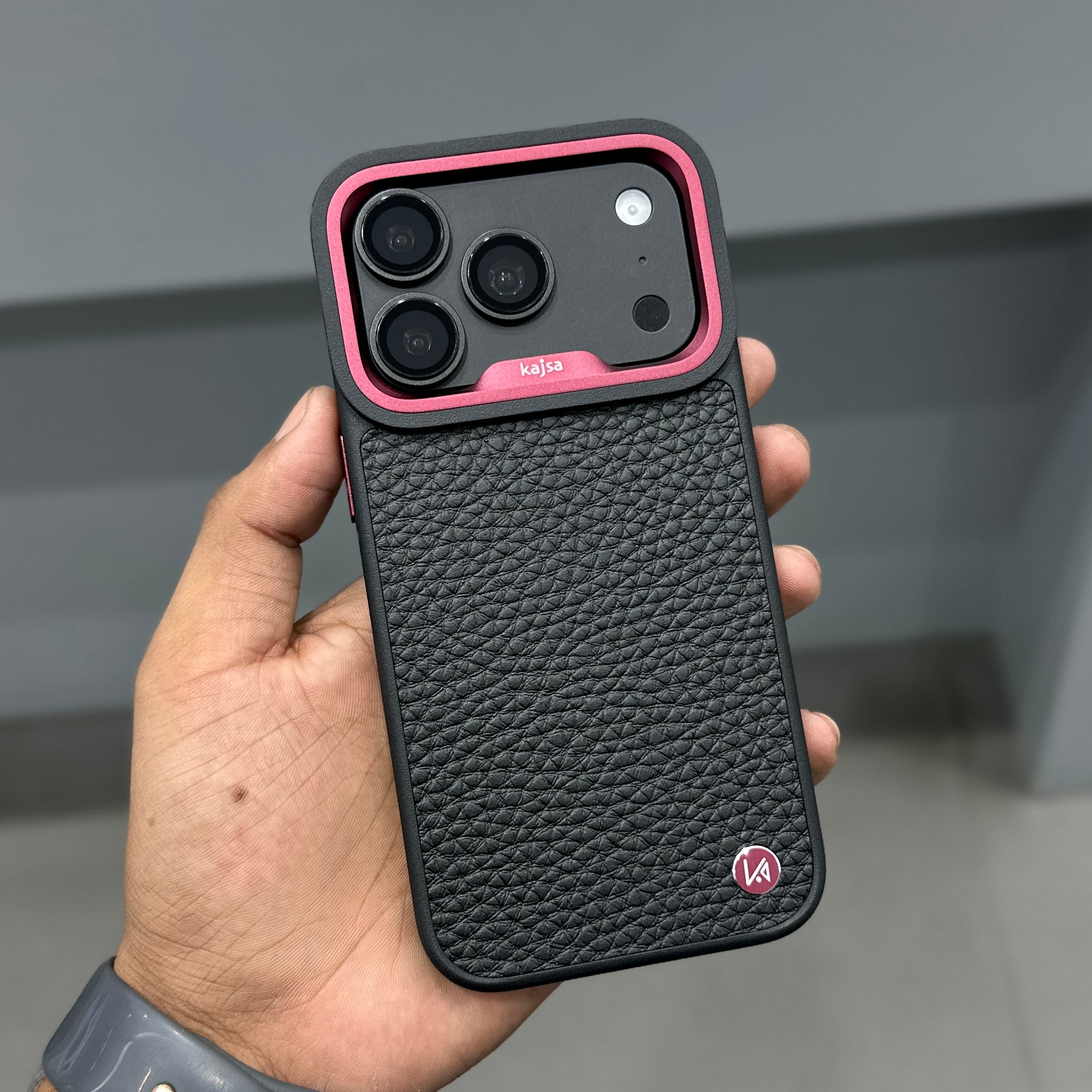 KAJSA BLACK ARMOR MAGSAFE CASE ( No. 3962 )