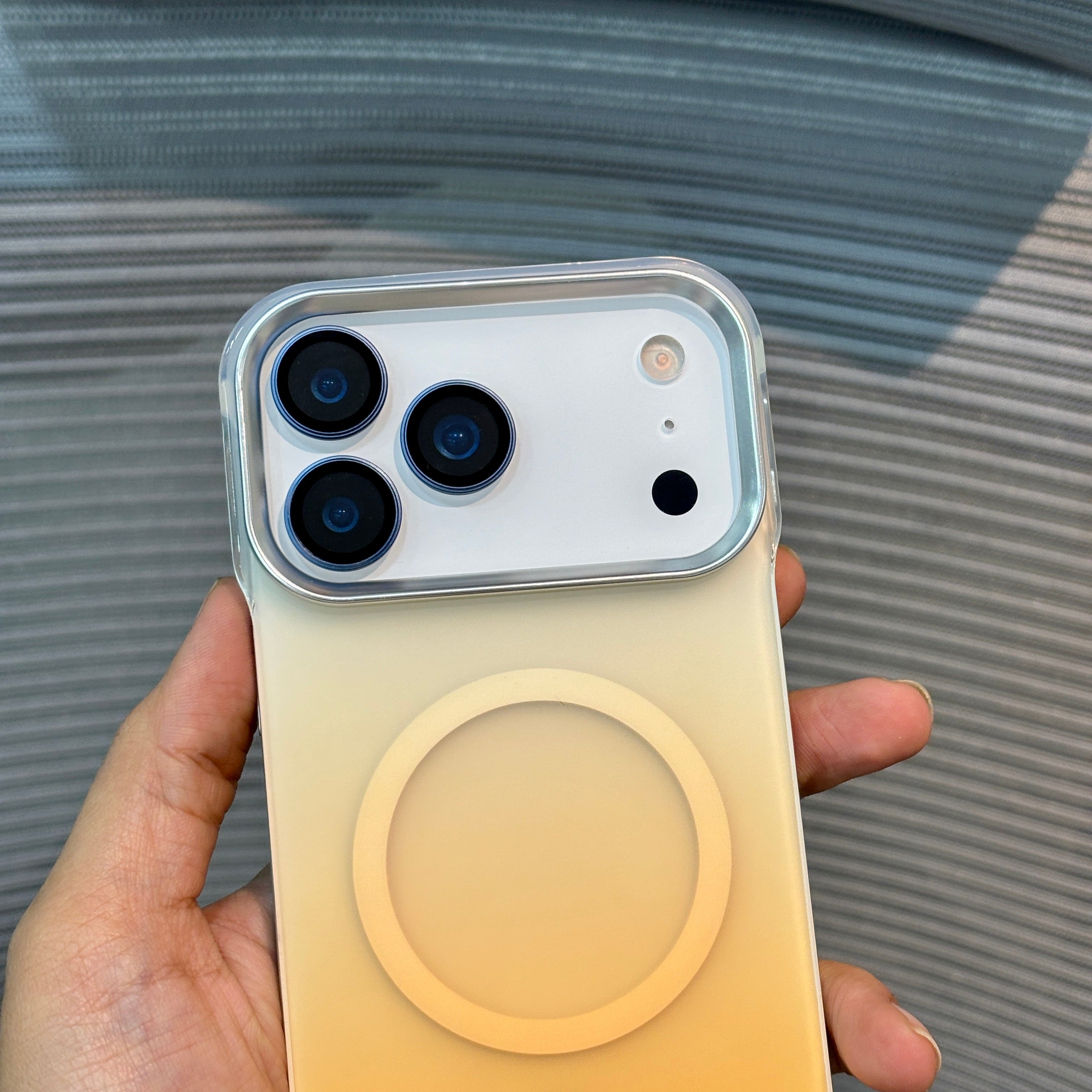 Gradé SoftTone MagSafe iPhone 17 Series Case