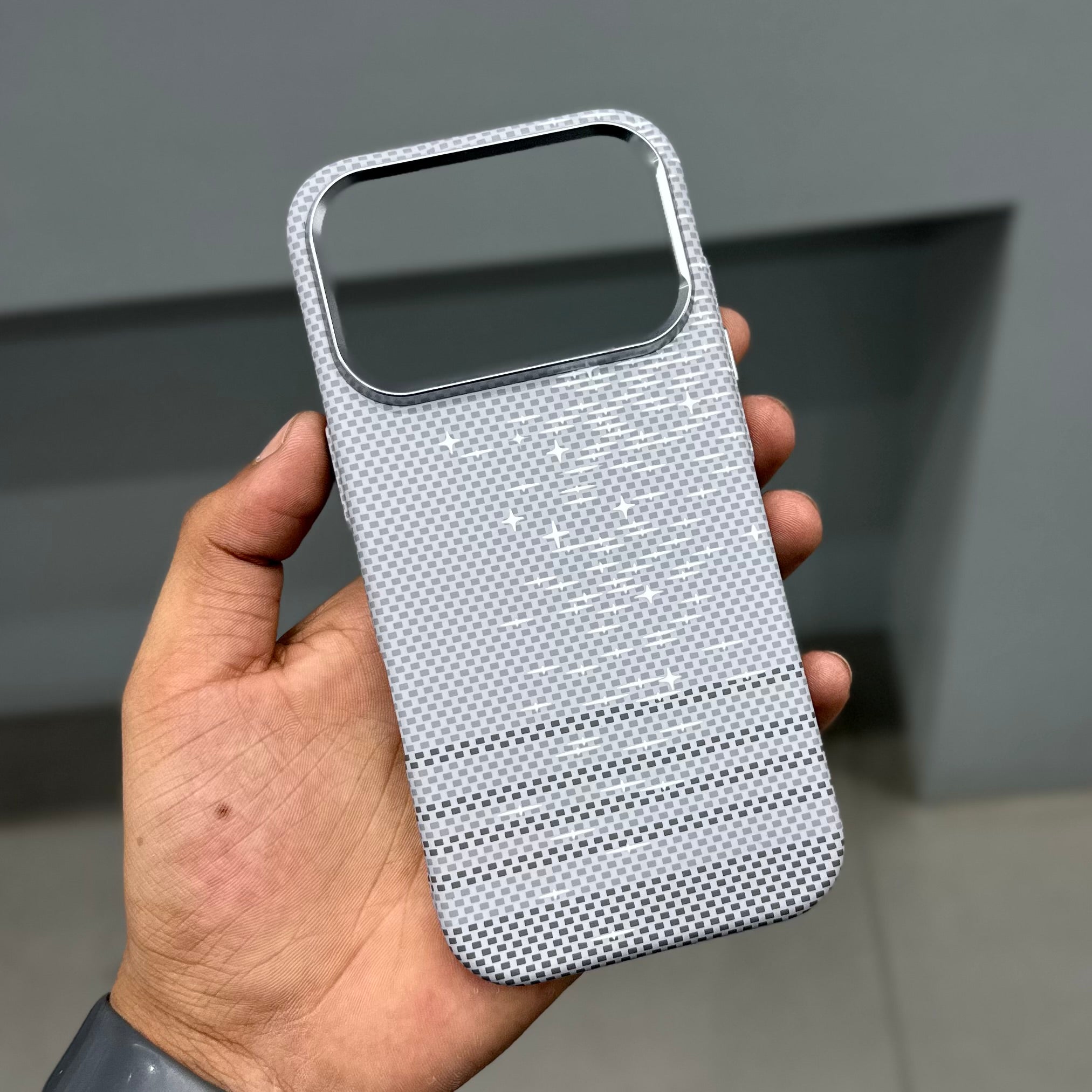 LUXO MAGSAFE CASE - RIVER STAR GREY ( No. 3649 )