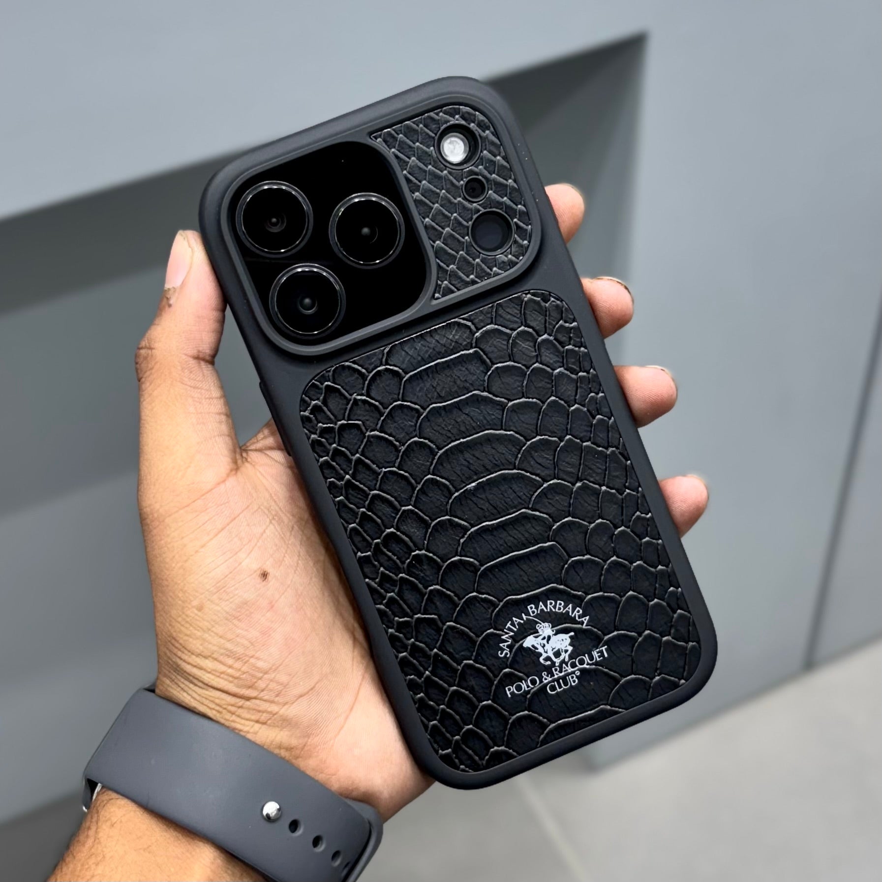 Santa Barbara night Case with Magsafe-Black ( No. 2024 ) 17 Series Mobile Case by CoverMeUp