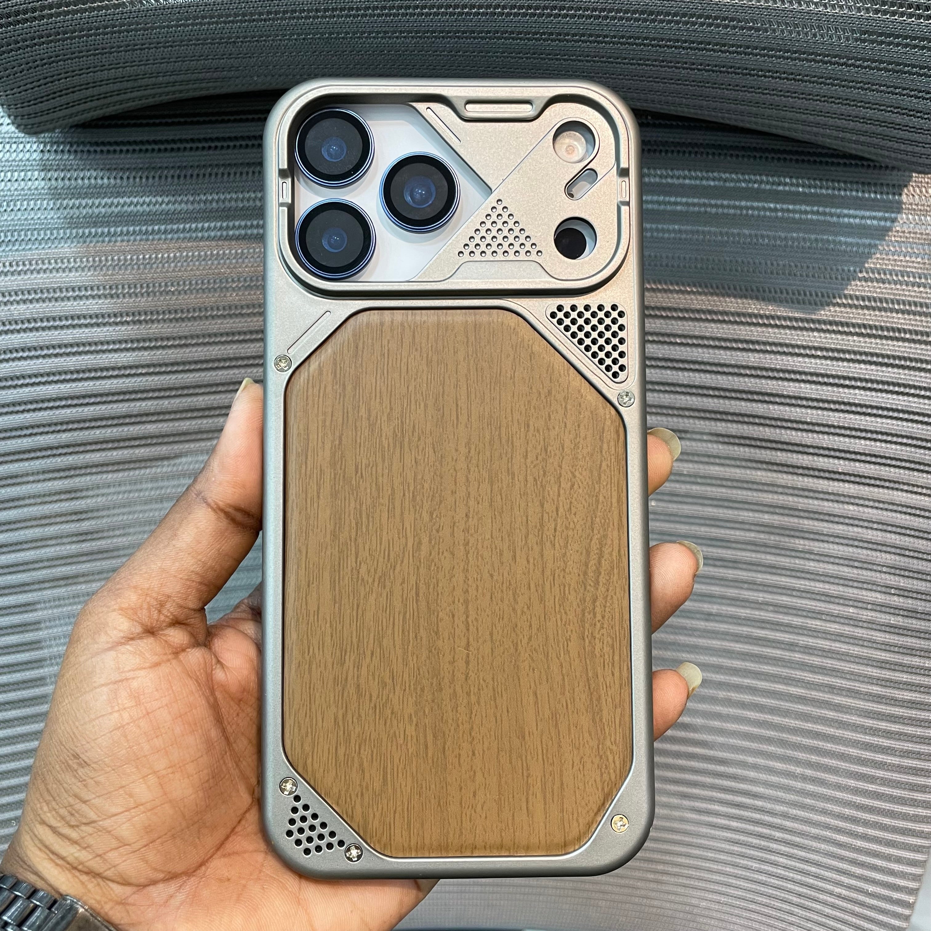 WoodFrame Slim iPhone 17 Pro Max Case