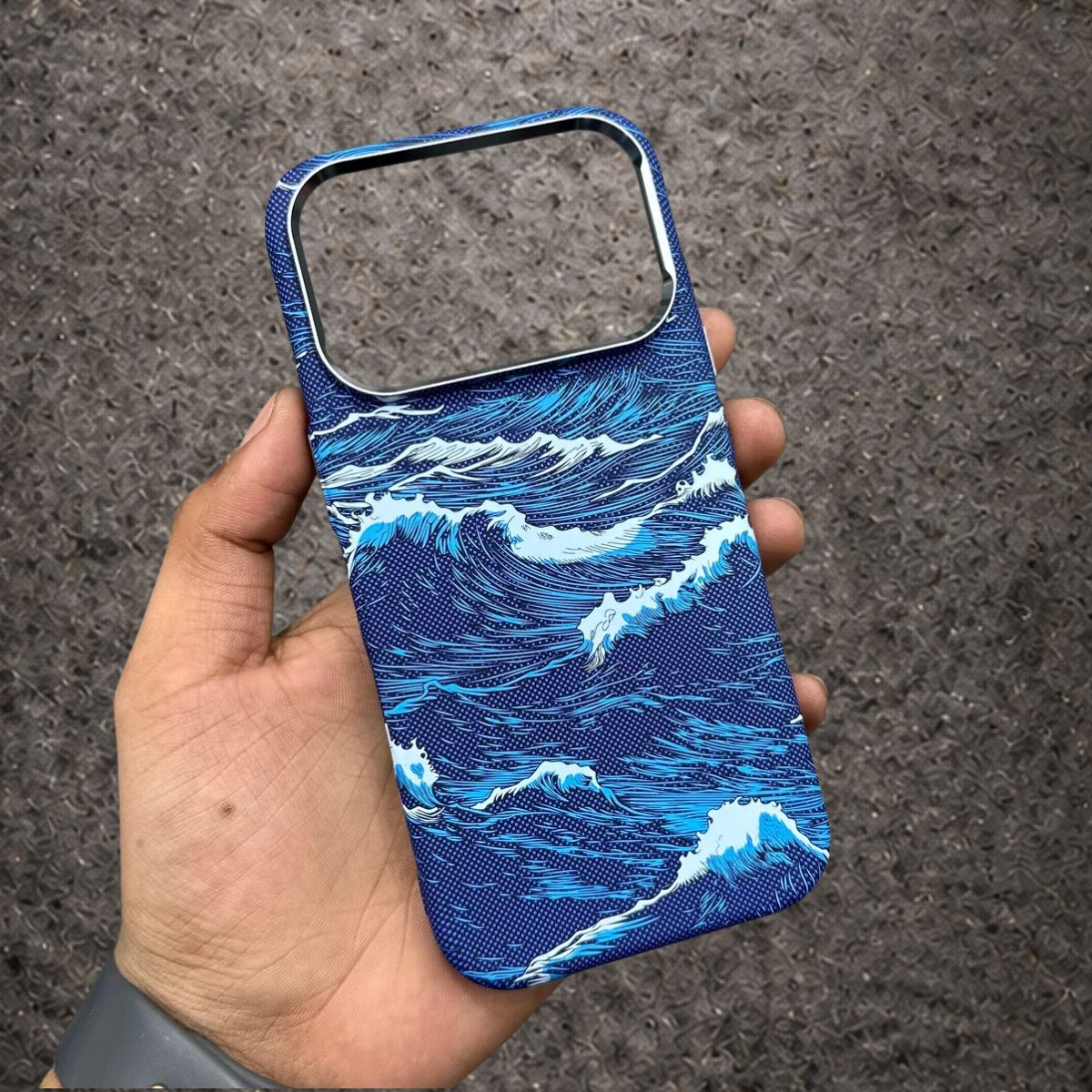 LUXO CARBON MAGSAFE CASE- SEA WAVES PATTERN