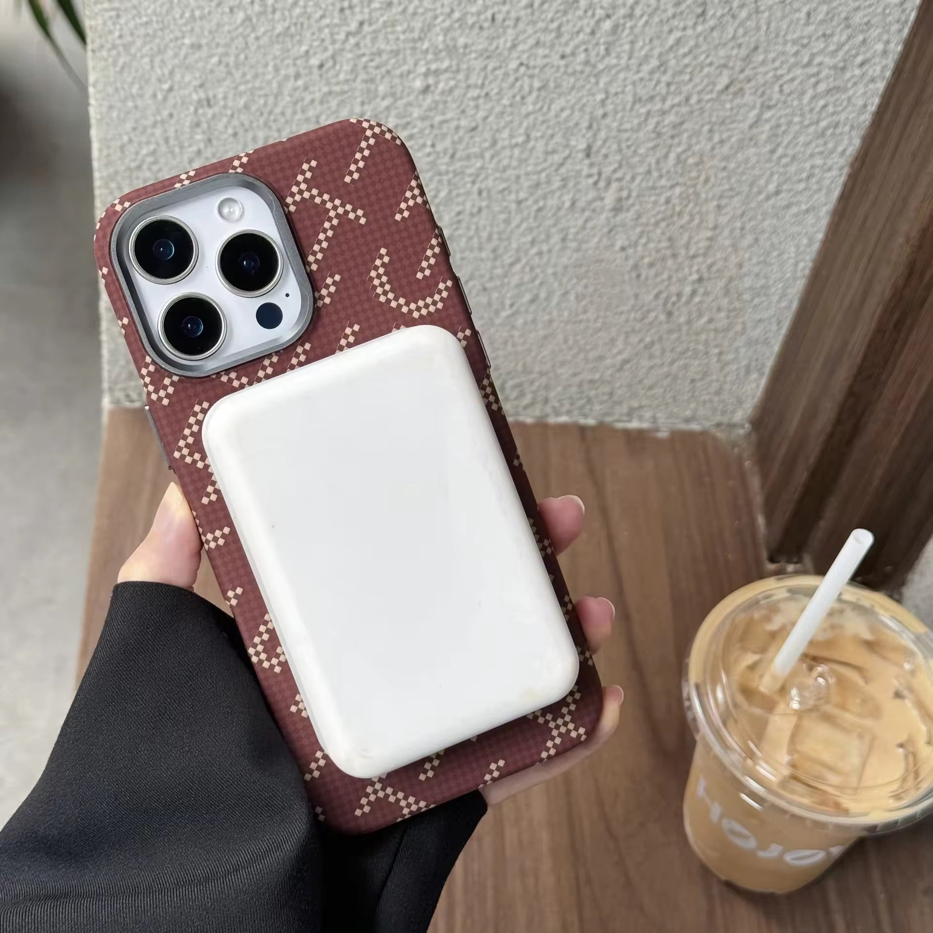 Protective Apple iPhone Back Cover - CarbonVanta iPhone Case - Style 6