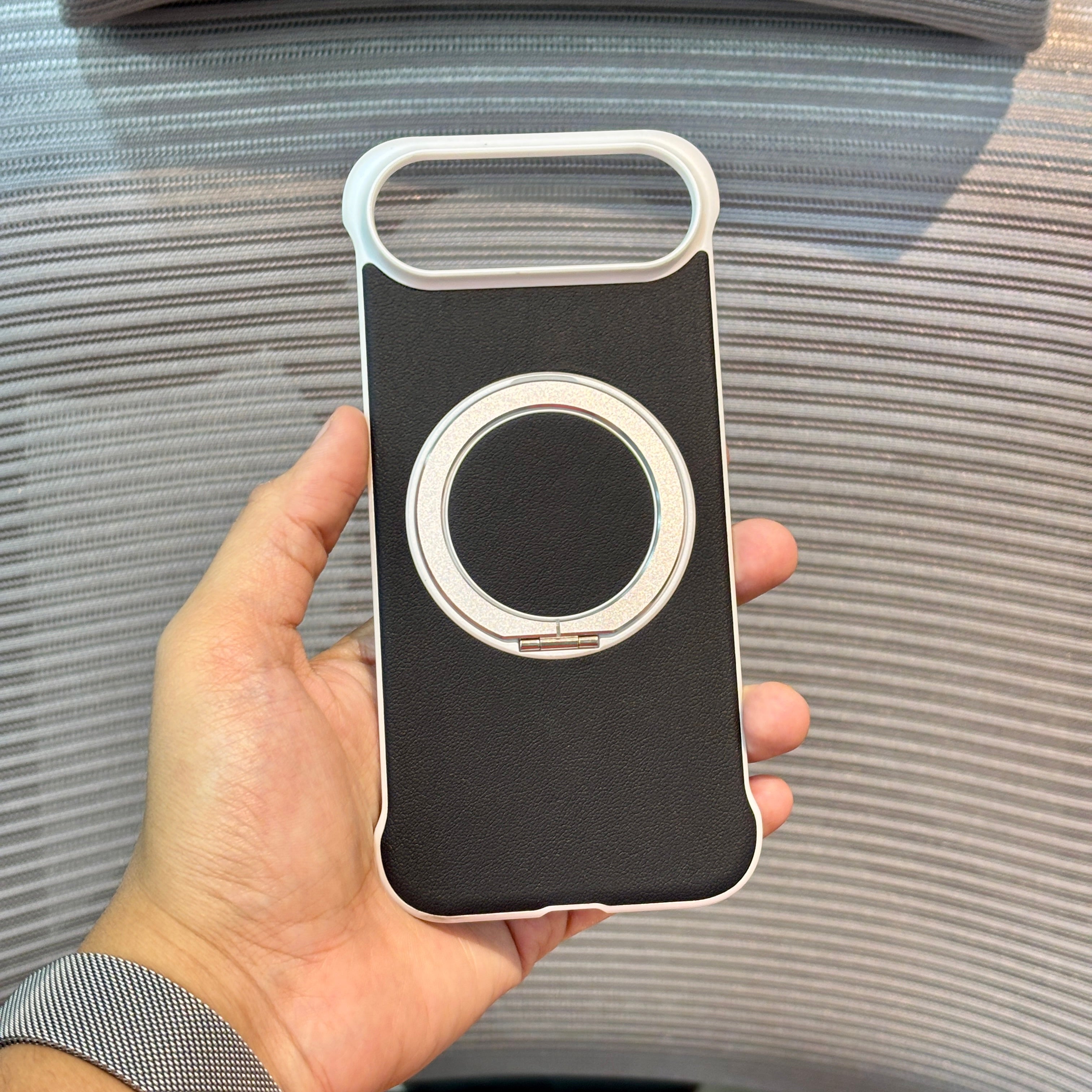 Axis Stand MagSafe iPhone 17 Series Case