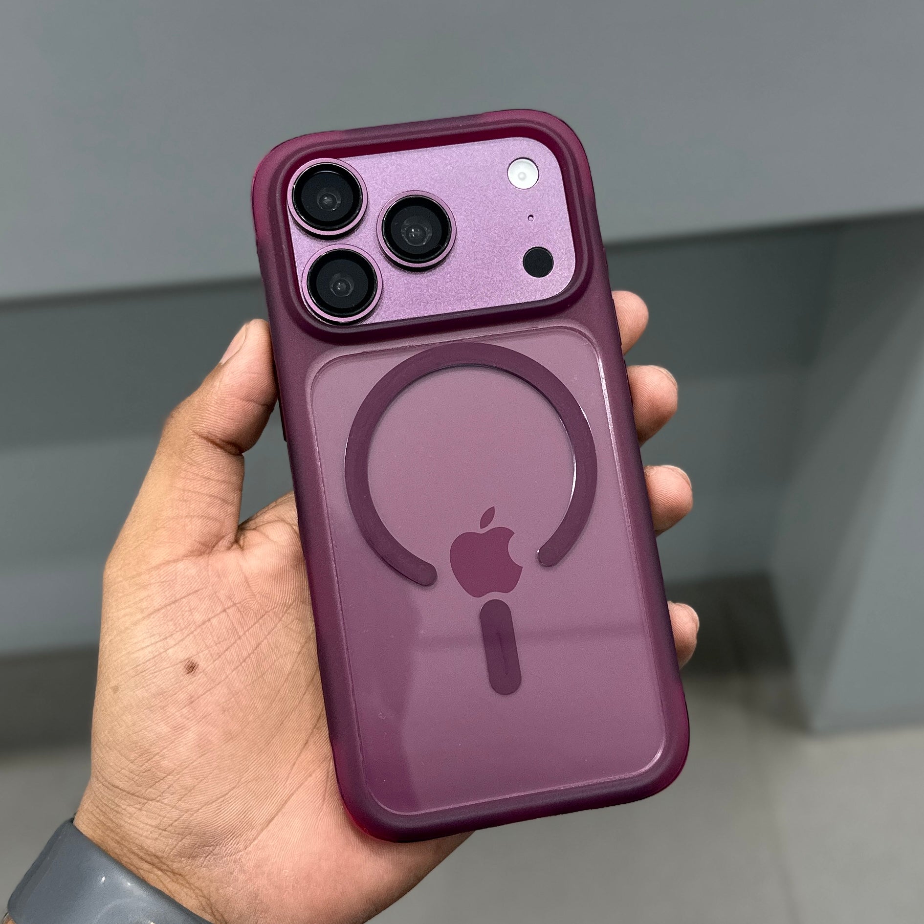 ICON EAR BAG MAGSAFE CASE - WINE RED ( No. 3949 )